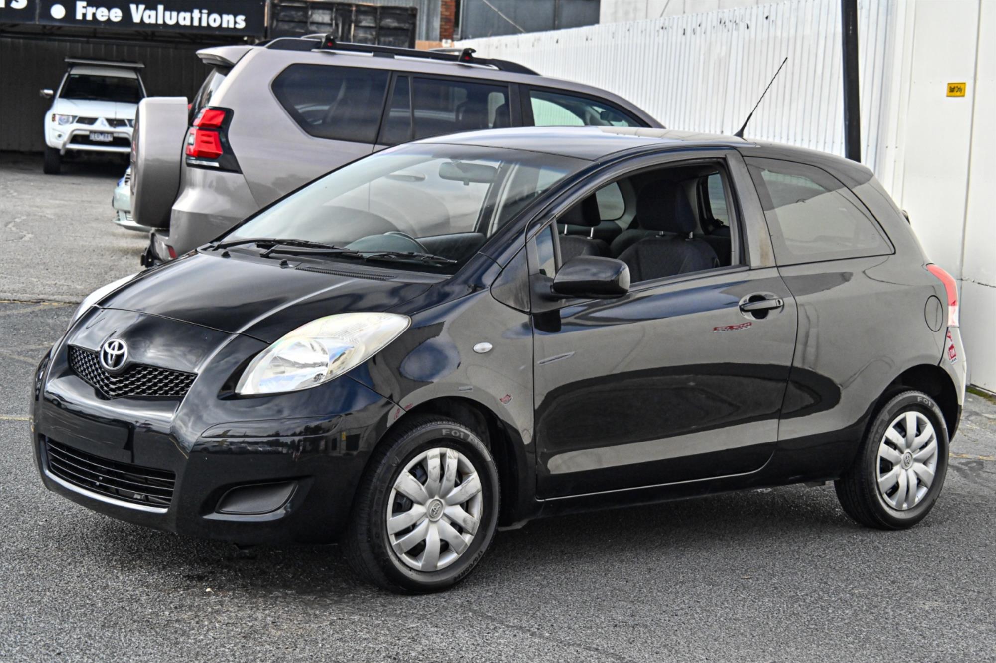 2008 TOYOTA YARIS NCP90R YR 4 SP AUTOMATIC 3D HATCHBACK