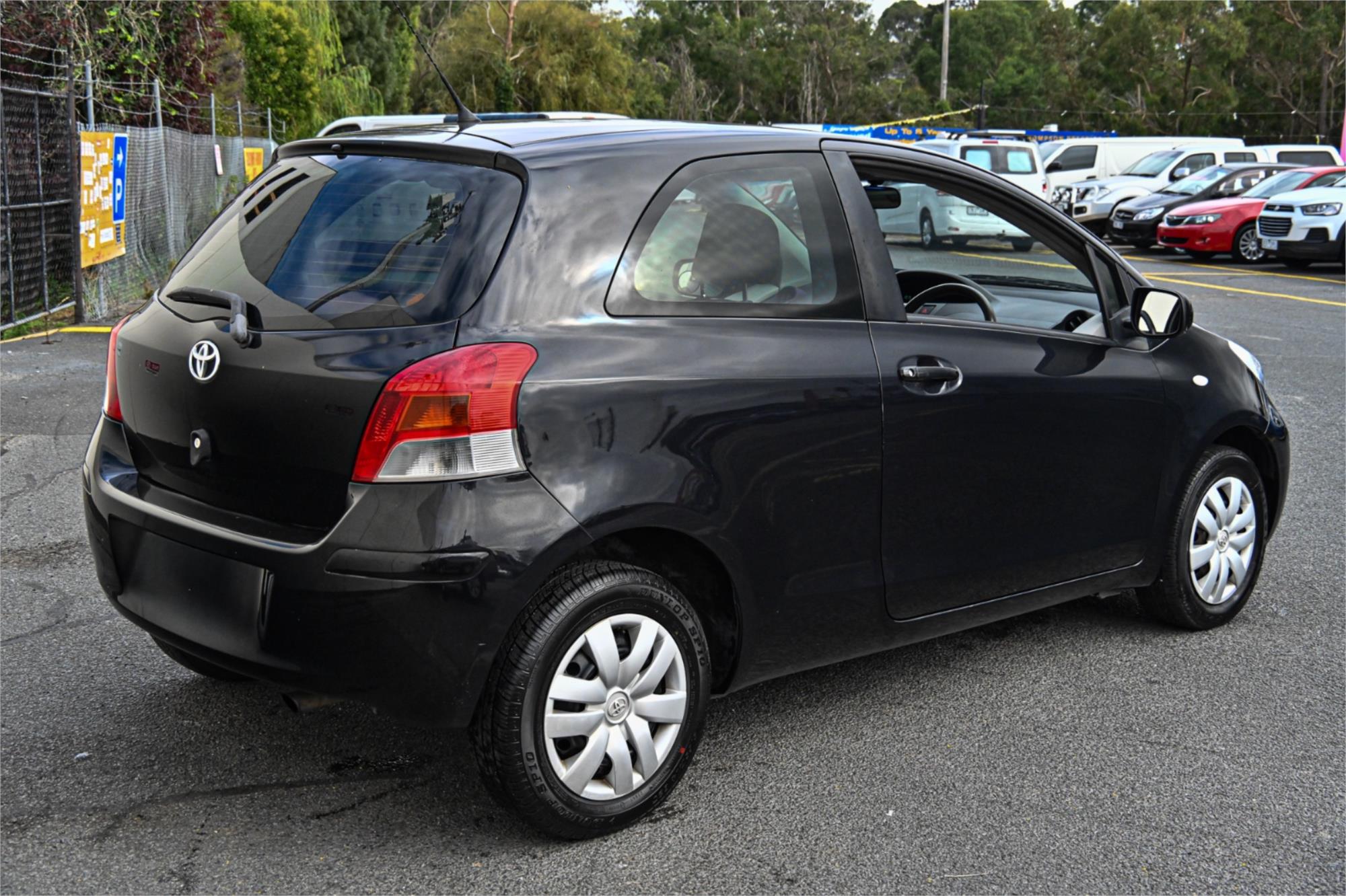 2008 TOYOTA YARIS NCP90R YR 4 SP AUTOMATIC 3D HATCHBACK