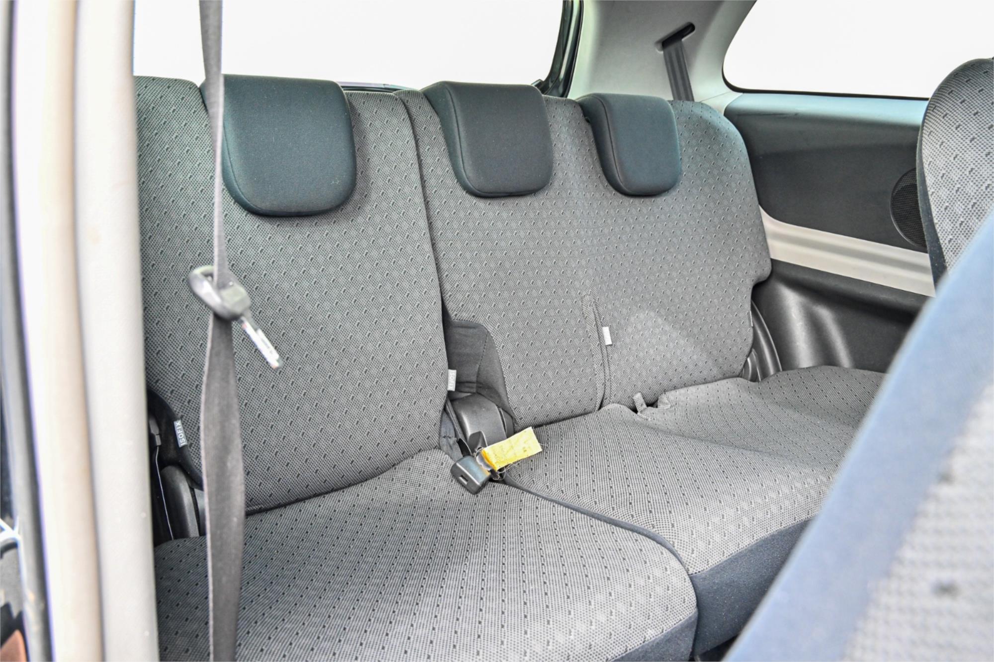 2008 TOYOTA YARIS NCP90R YR 4 SP AUTOMATIC 3D HATCHBACK