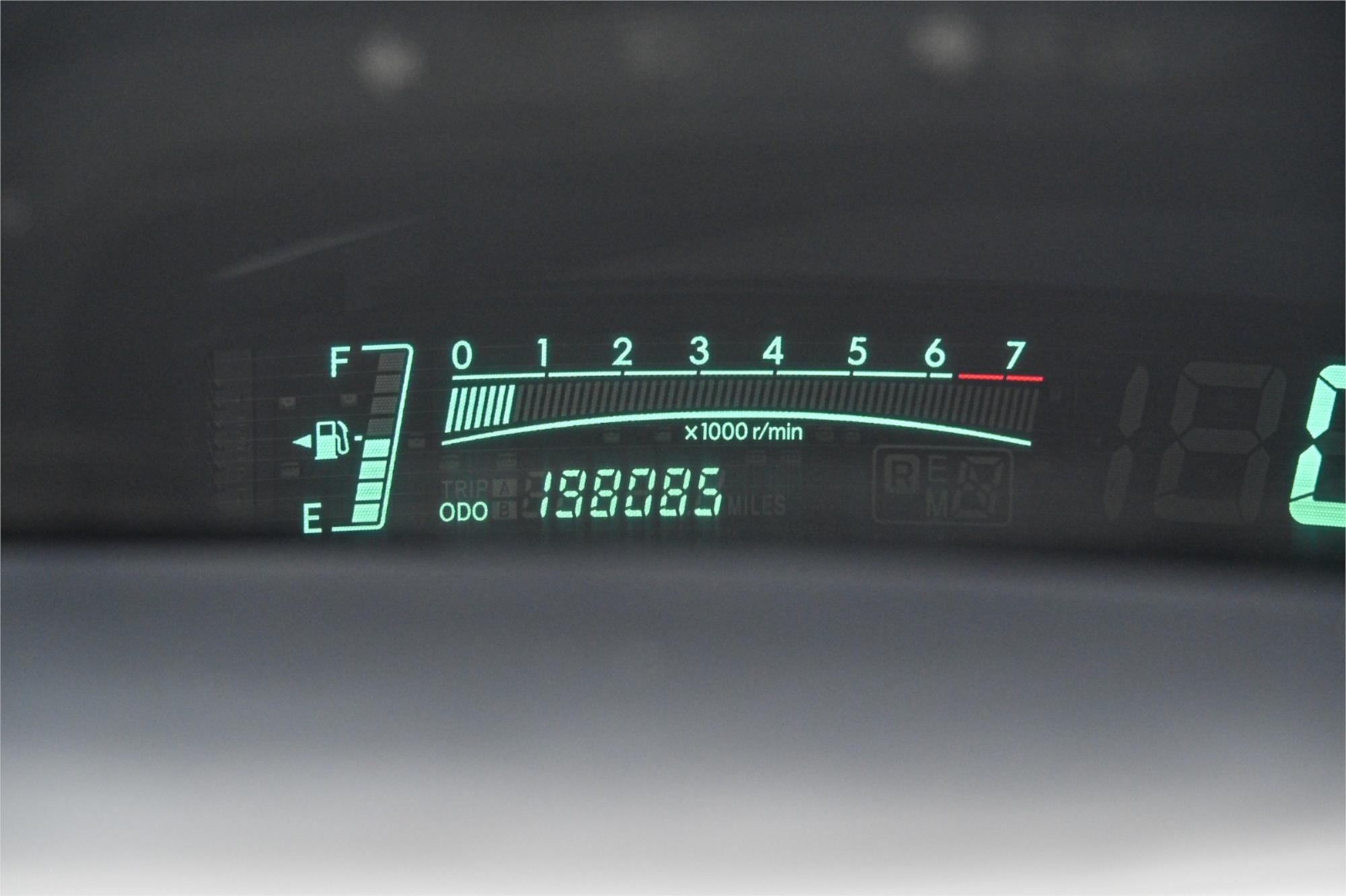 2008 TOYOTA YARIS NCP90R YR 4 SP AUTOMATIC 3D HATCHBACK