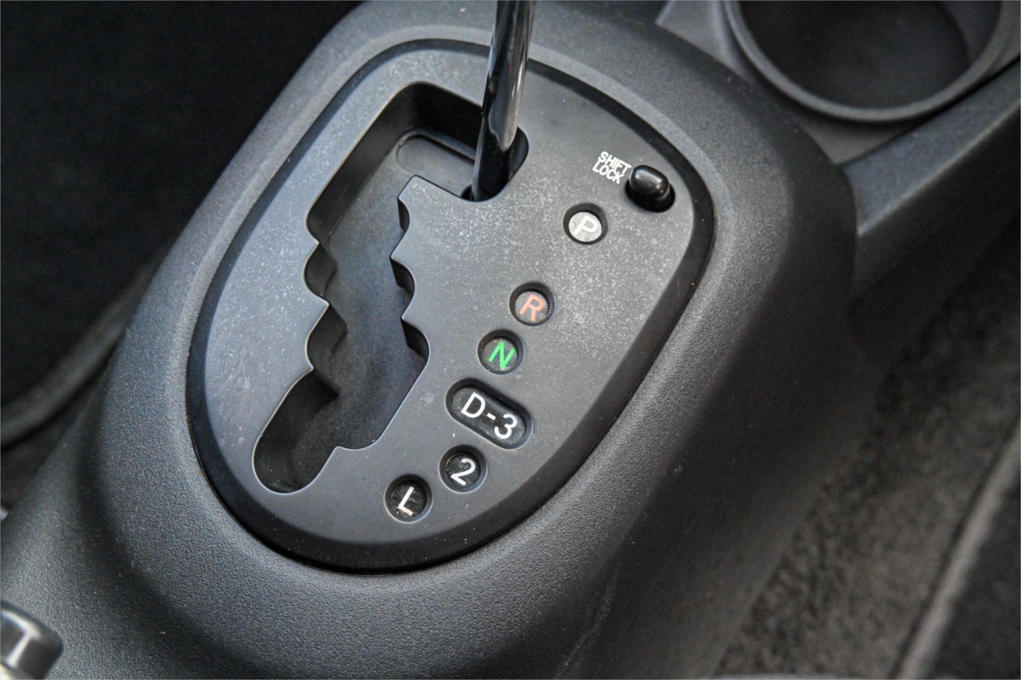 2008 TOYOTA YARIS NCP90R YR 4 SP AUTOMATIC 3D HATCHBACK