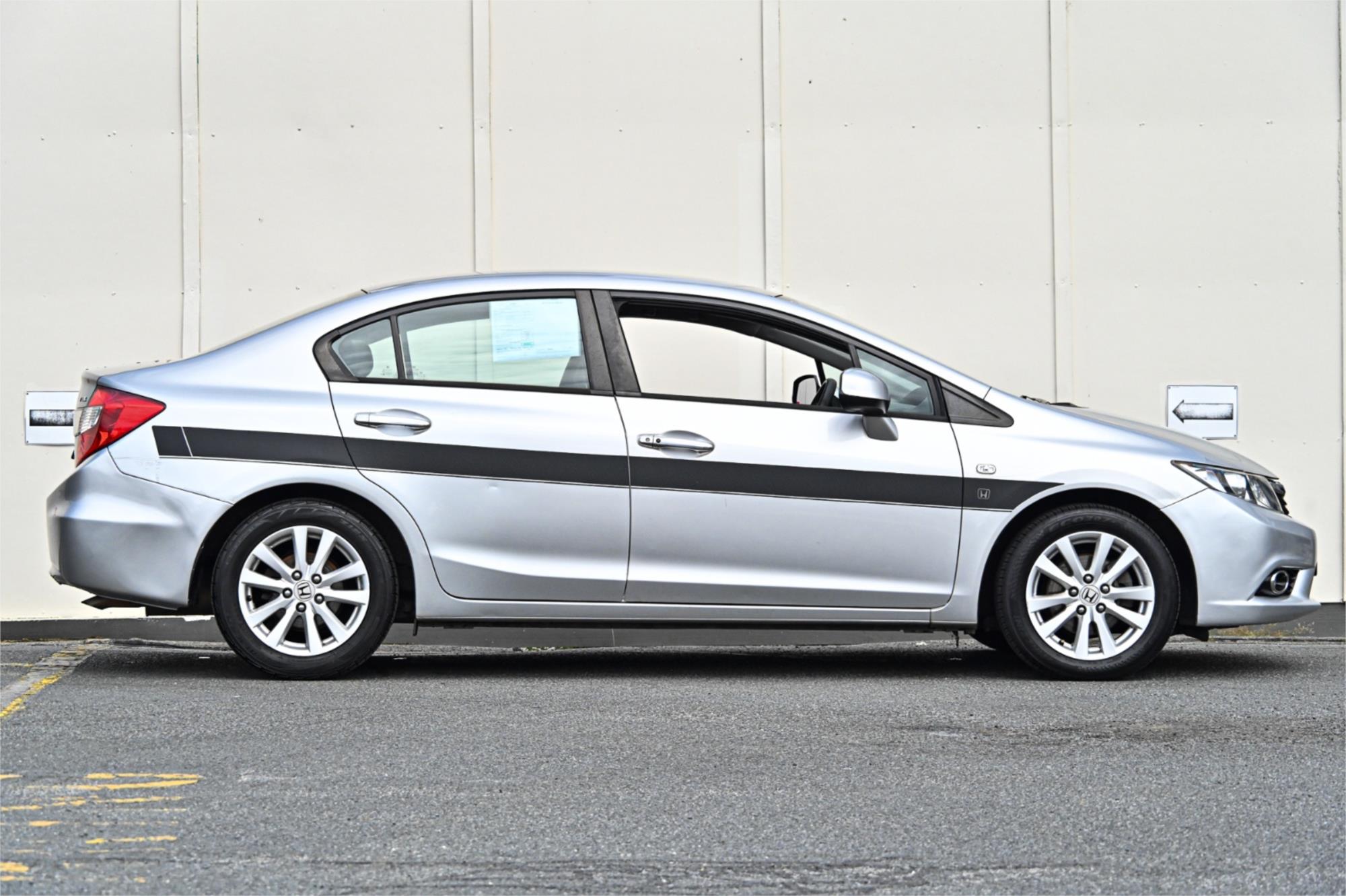 2012 HONDA CIVIC SERIES 2 VTi-LN 5 SP AUTOMATIC 4D SEDAN