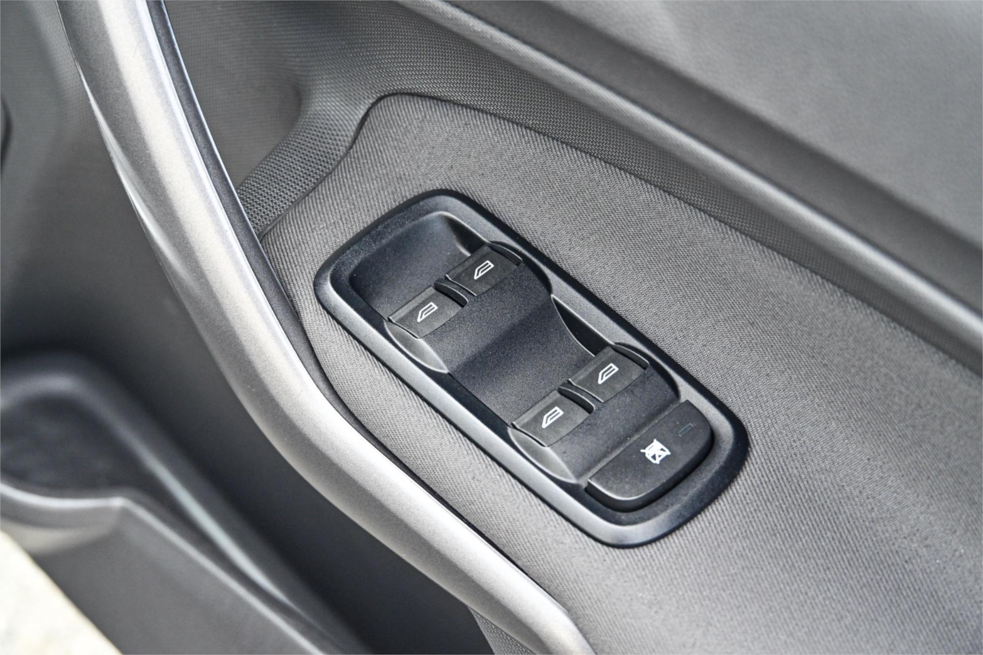 2017 FORD FIESTA WZ AMBIENTE 6 SP AUTOMATIC 5D HATCHBACK