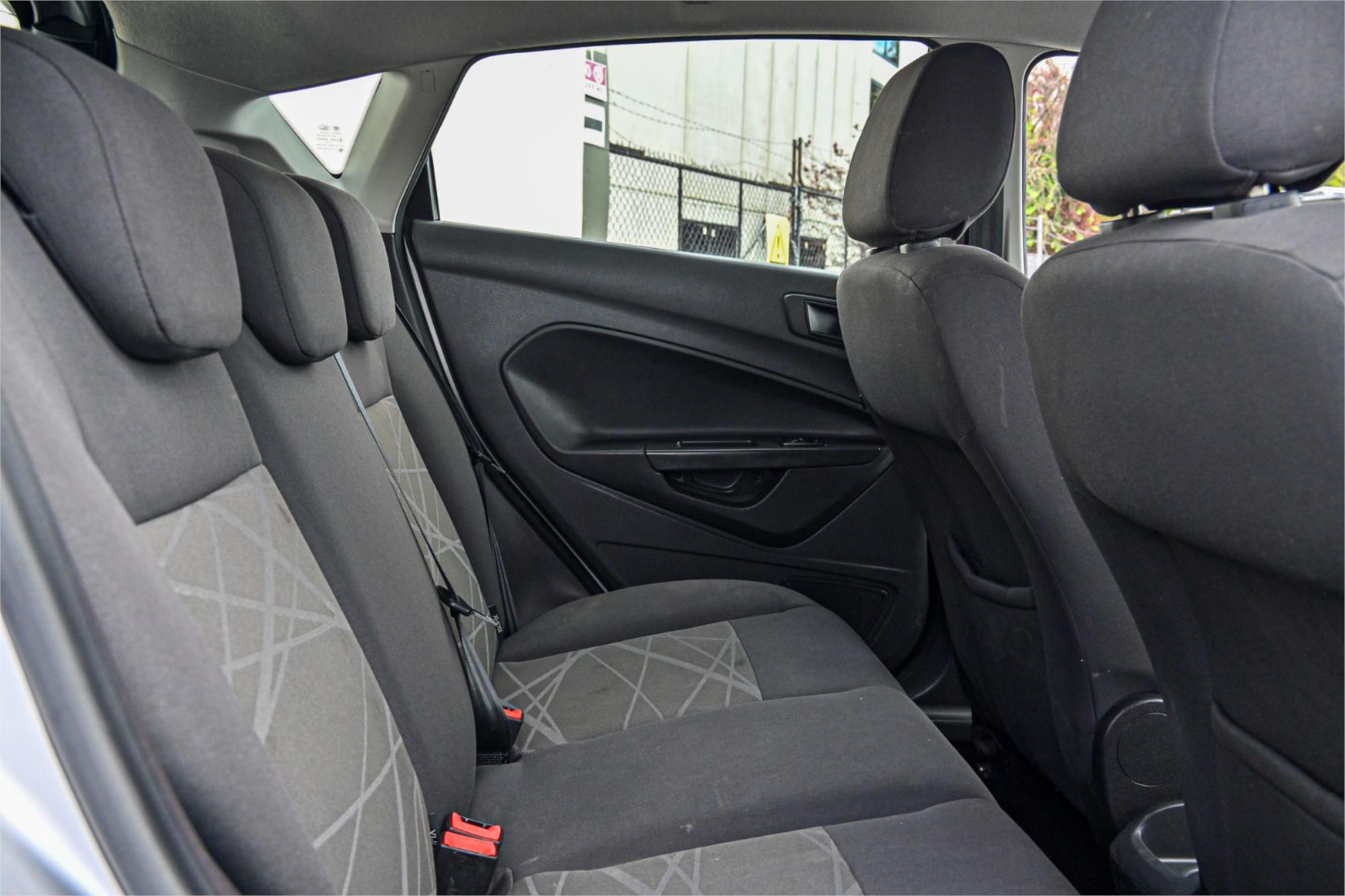 2017 FORD FIESTA WZ AMBIENTE 6 SP AUTOMATIC 5D HATCHBACK