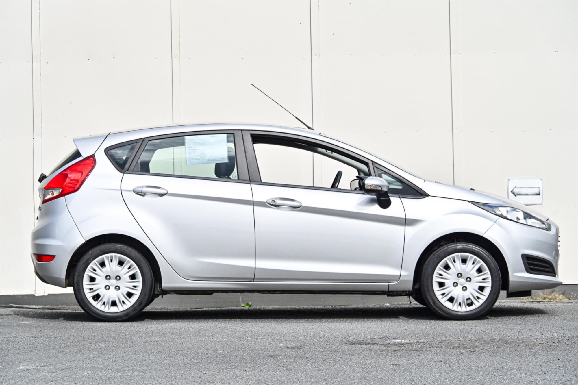 2017 FORD FIESTA WZ AMBIENTE 6 SP AUTOMATIC 5D HATCHBACK