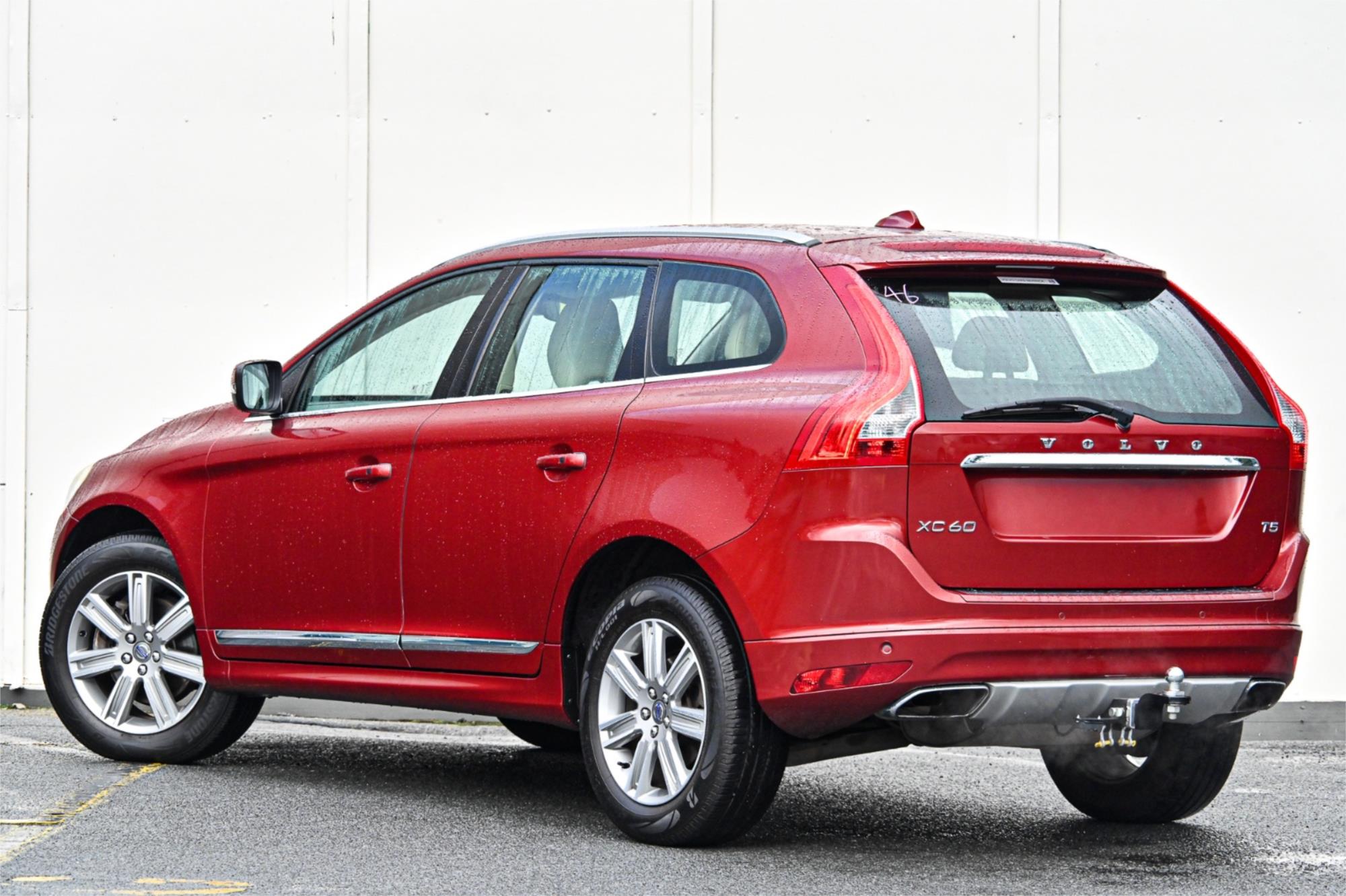 2016 VOLVO XC60 DZ MY16 T5 LUXURY 8 SP AUTOMATIC 4D WAGON