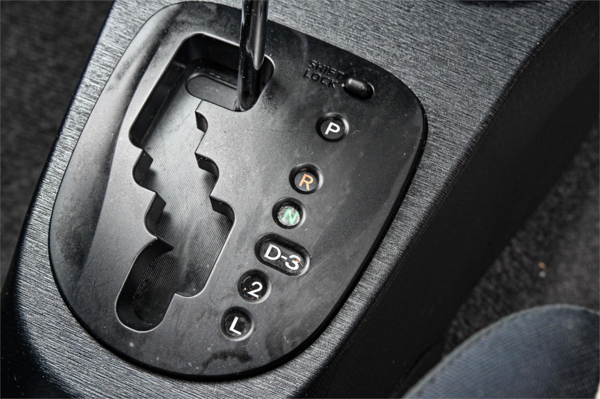 2012 TOYOTA YARIS NCP130R YR 4 SP AUTOMATIC 5D HATCHBACK