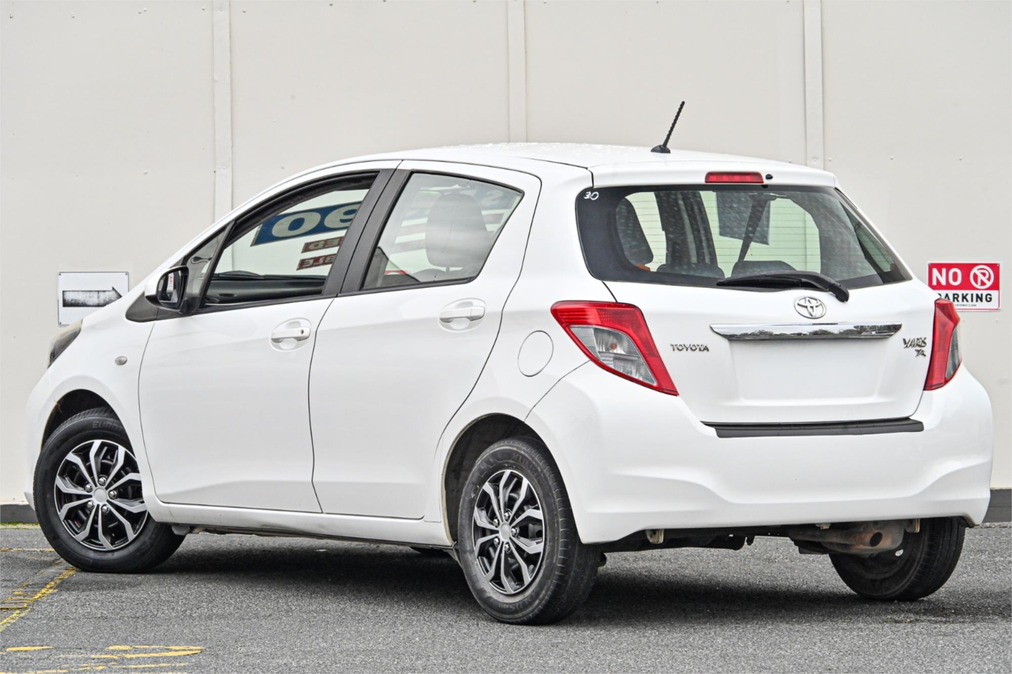 2012 TOYOTA YARIS NCP130R YR 4 SP AUTOMATIC 5D HATCHBACK