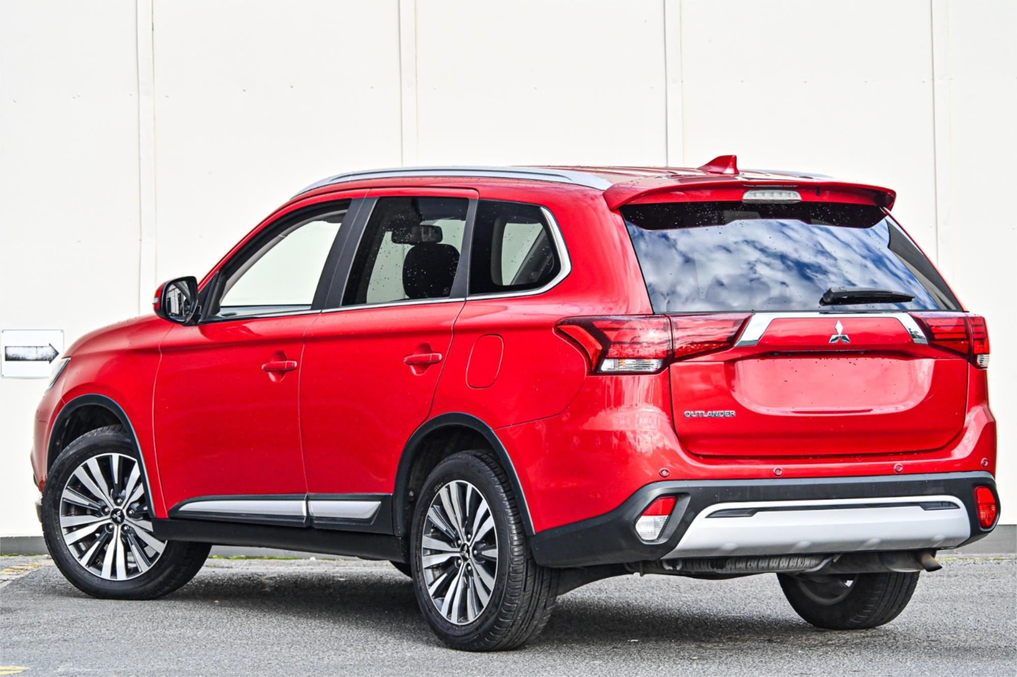 2019 MITSUBISHI OUTLANDER ZL MY19 LS 7 SEAT (2WD) CONTINUOUS VARIABLE 4D WAGON