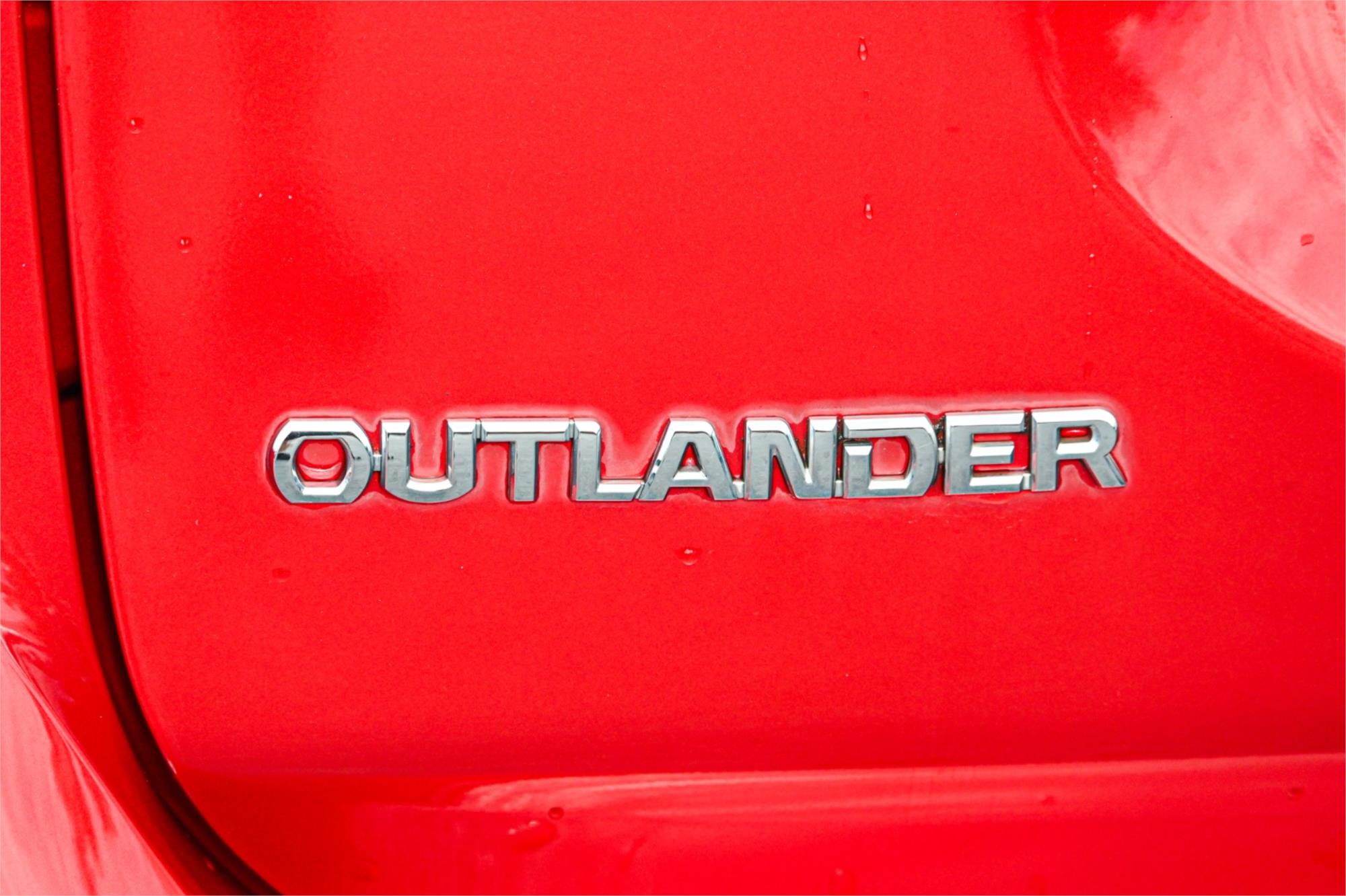 2019 MITSUBISHI OUTLANDER ZL MY19 LS 7 SEAT (2WD) CONTINUOUS VARIABLE 4D WAGON