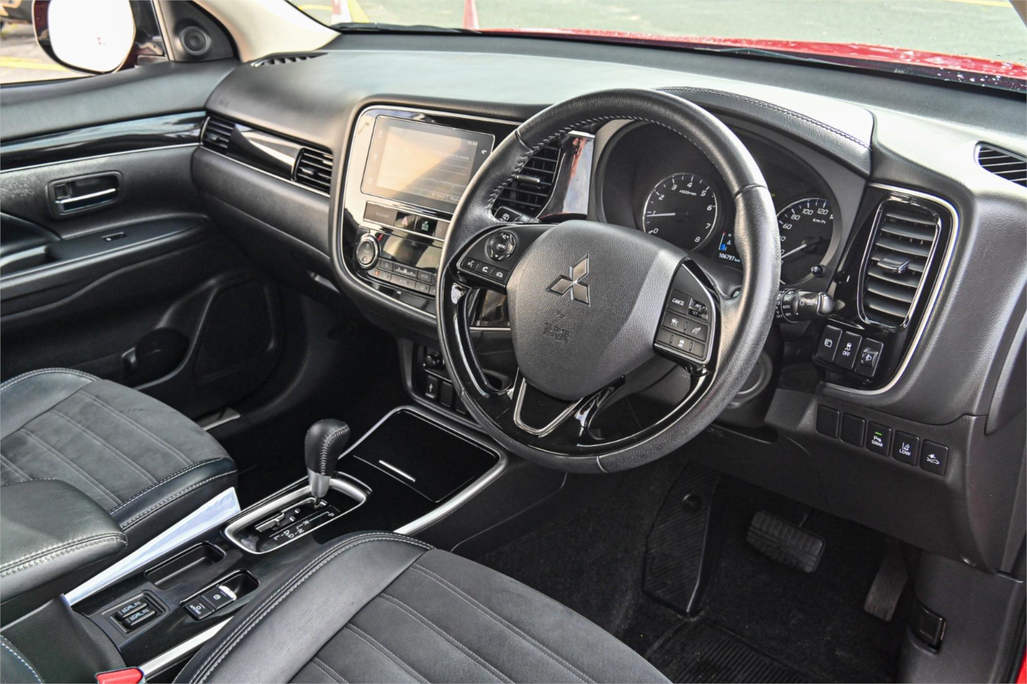 2019 MITSUBISHI OUTLANDER ZL MY19 LS 7 SEAT (2WD) CONTINUOUS VARIABLE 4D WAGON