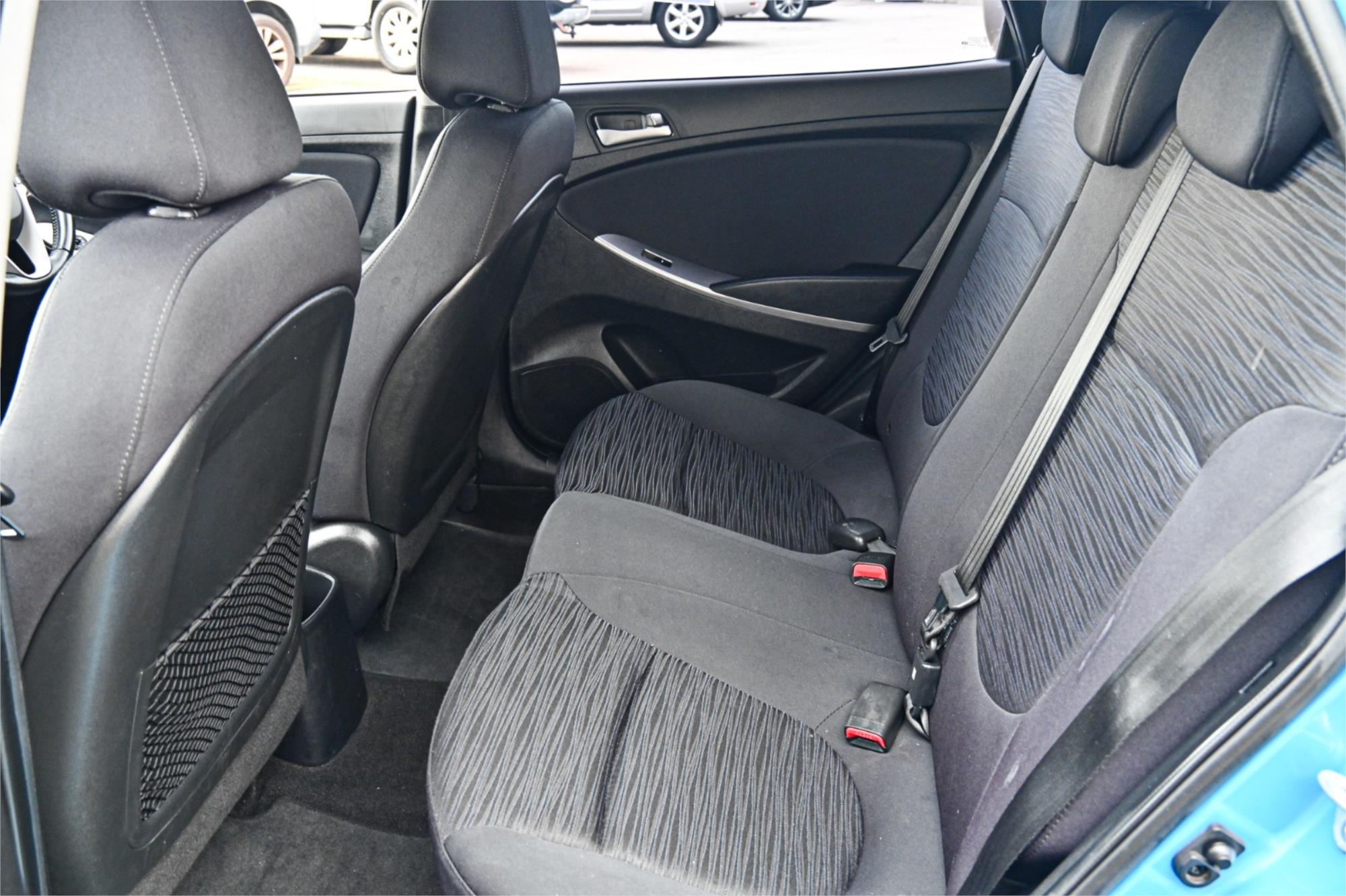 2018 HYUNDAI ACCENT RB6 MY18 SPORT 6 SP MANUAL 5D HATCHBACK