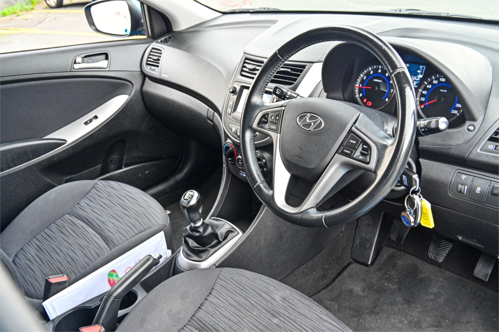 2018 HYUNDAI ACCENT RB6 MY18 SPORT 6 SP MANUAL 5D HATCHBACK