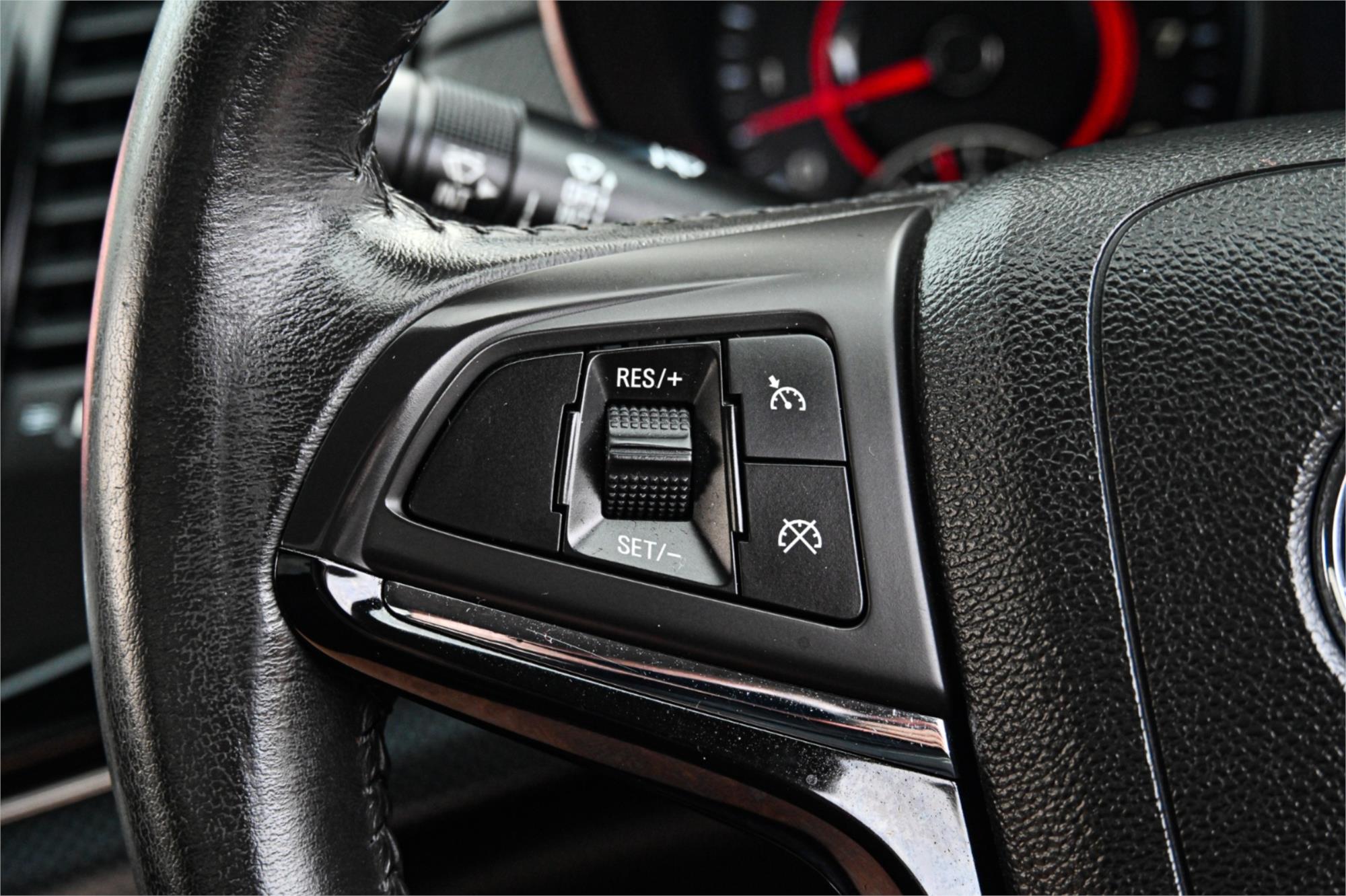 2015 HOLDEN UTE VF II SV6 6 SP AUTOMATIC UTILITY