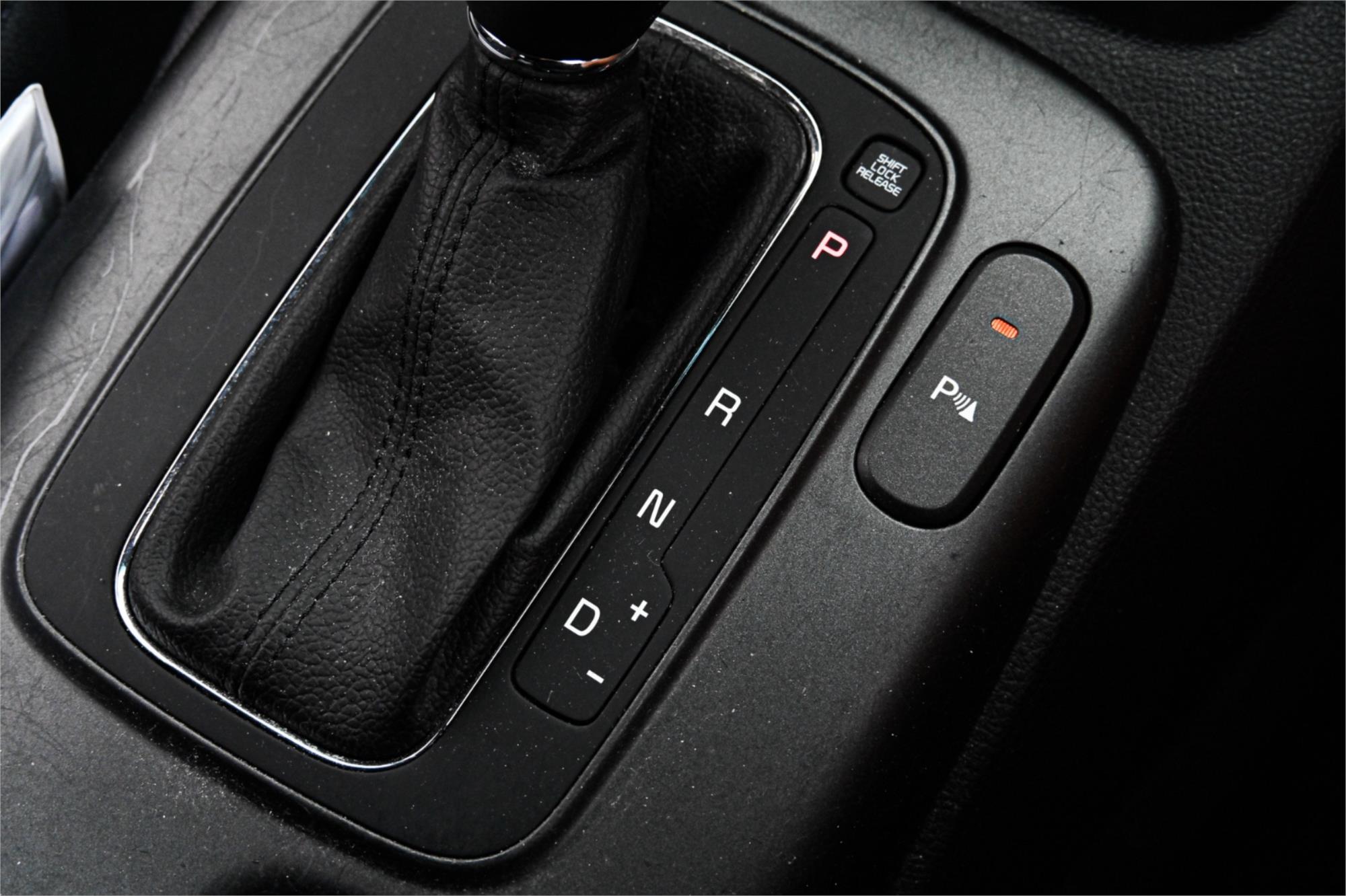 2015 KIA CERATO YD MY15 SI 6 SP AUTOMATIC 5D HATCHBACK