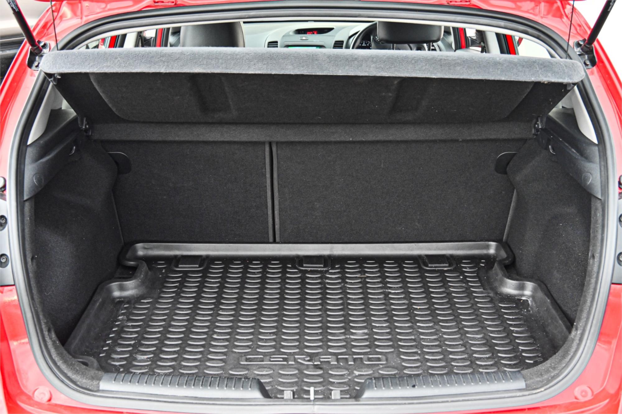 2015 KIA CERATO YD MY15 SI 6 SP AUTOMATIC 5D HATCHBACK