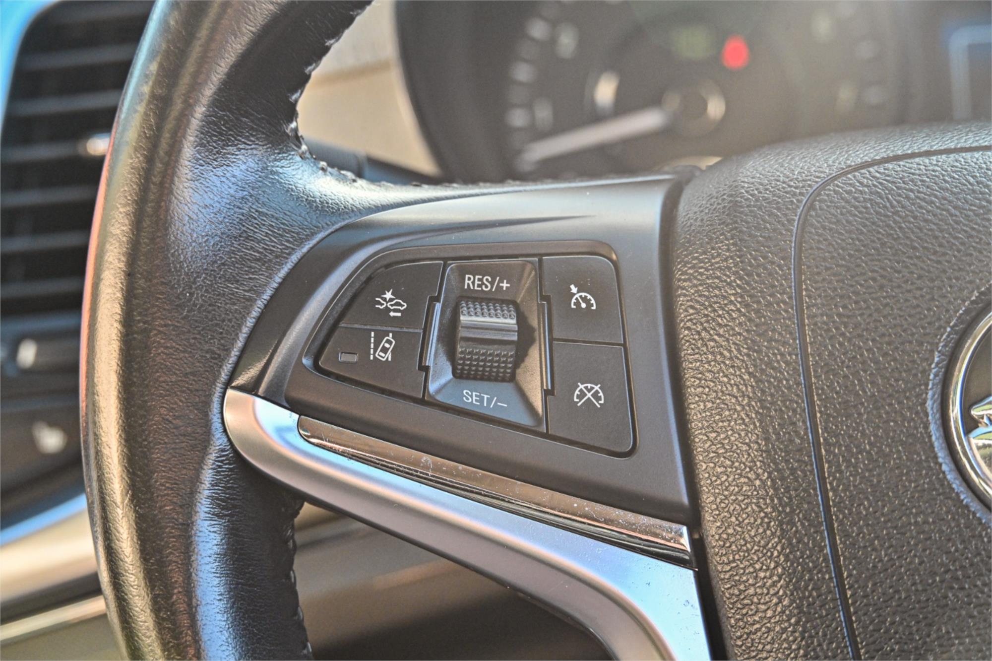2015 HOLDEN CALAIS VF II V 6 SP AUTOMATIC 4D SEDAN