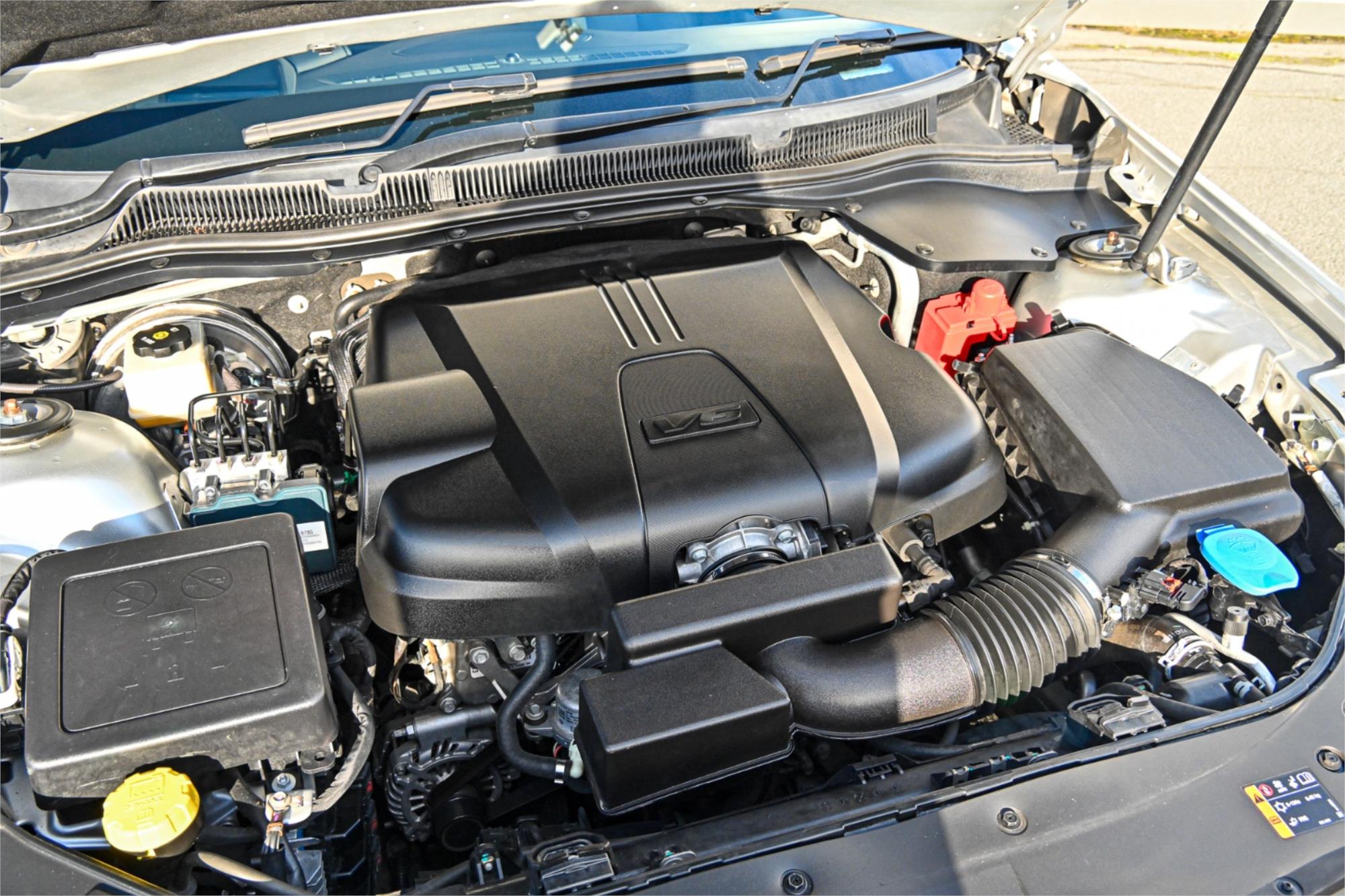 2015 HOLDEN CALAIS VF II V 6 SP AUTOMATIC 4D SEDAN