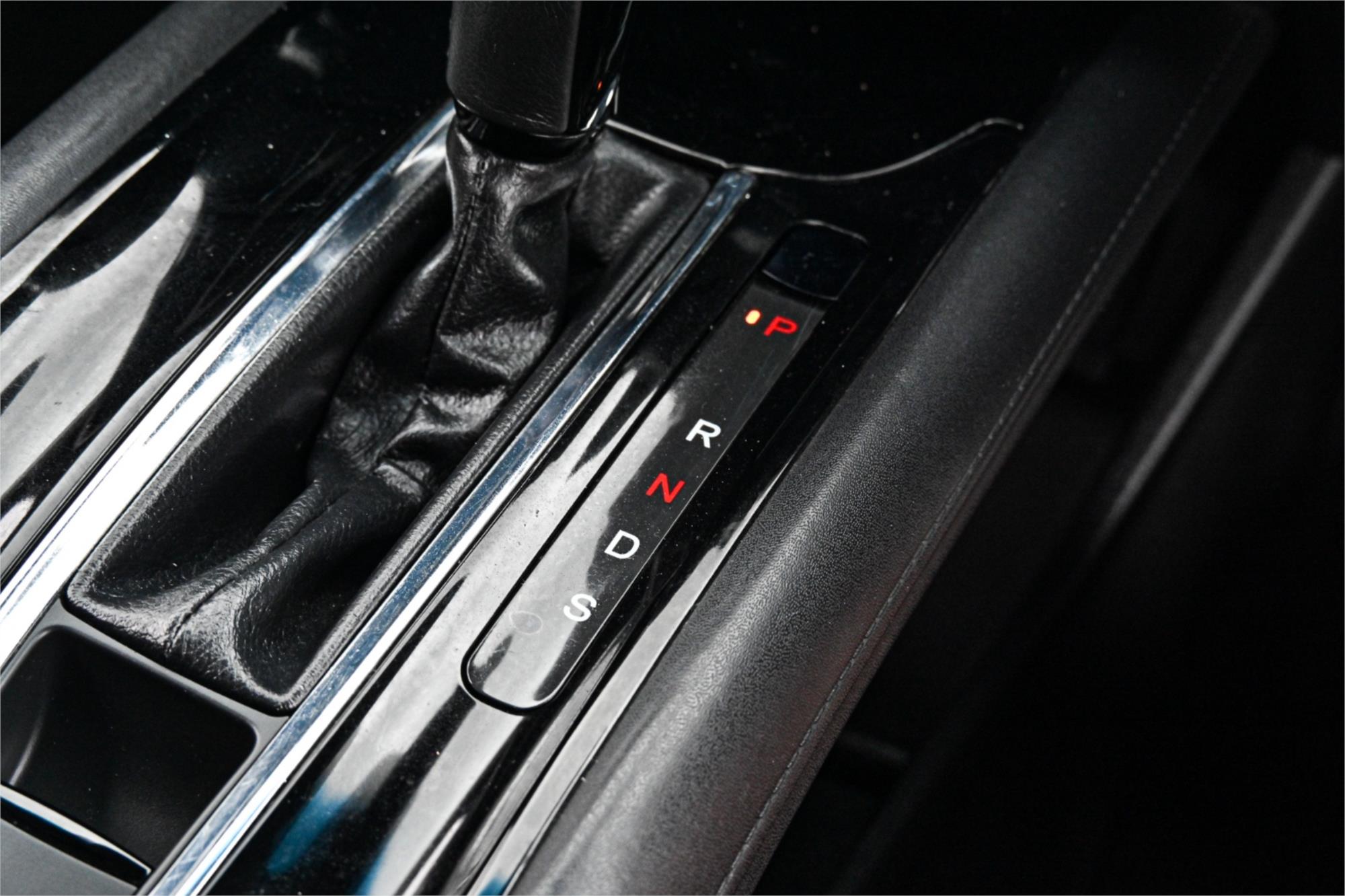 2016 HONDA HR-V MY16 VTi-L CONTINUOUS VARIABLE 4D WAGON
