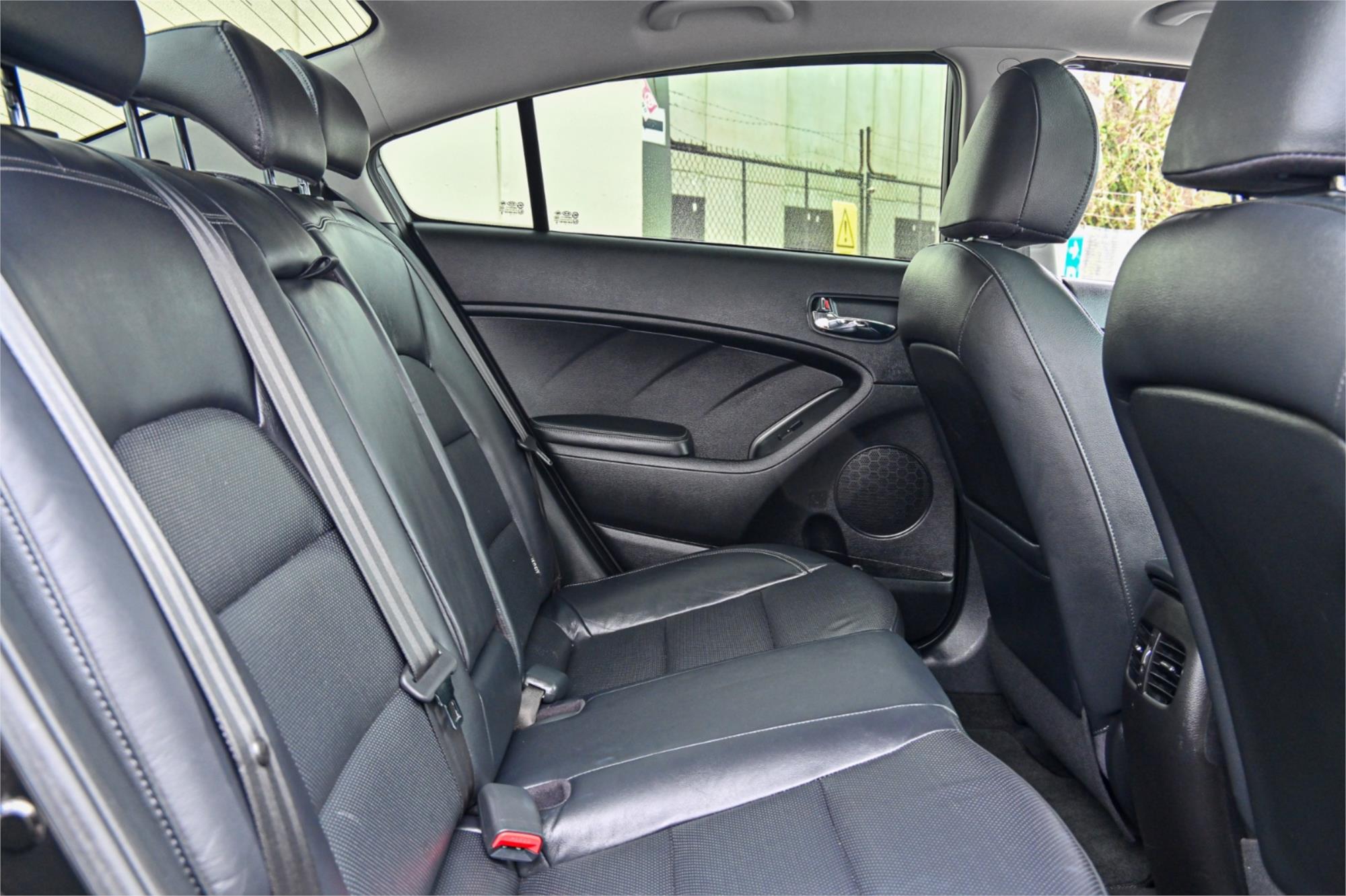 2013 KIA CERATO YD MY14 SLi 6 SP AUTOMATIC 4D SEDAN