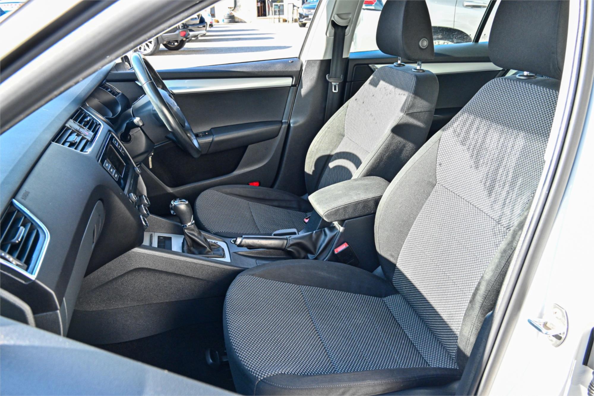 2015 SKODA OCTAVIA NE MY15 103 TSI AMBITION PLUS 7 SP AUTO DIRECT SHIFT 4D WAGON