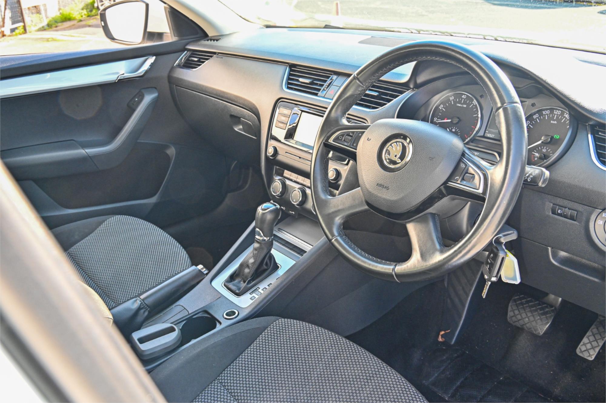 2015 SKODA OCTAVIA NE MY15 103 TSI AMBITION PLUS 7 SP AUTO DIRECT SHIFT 4D WAGON