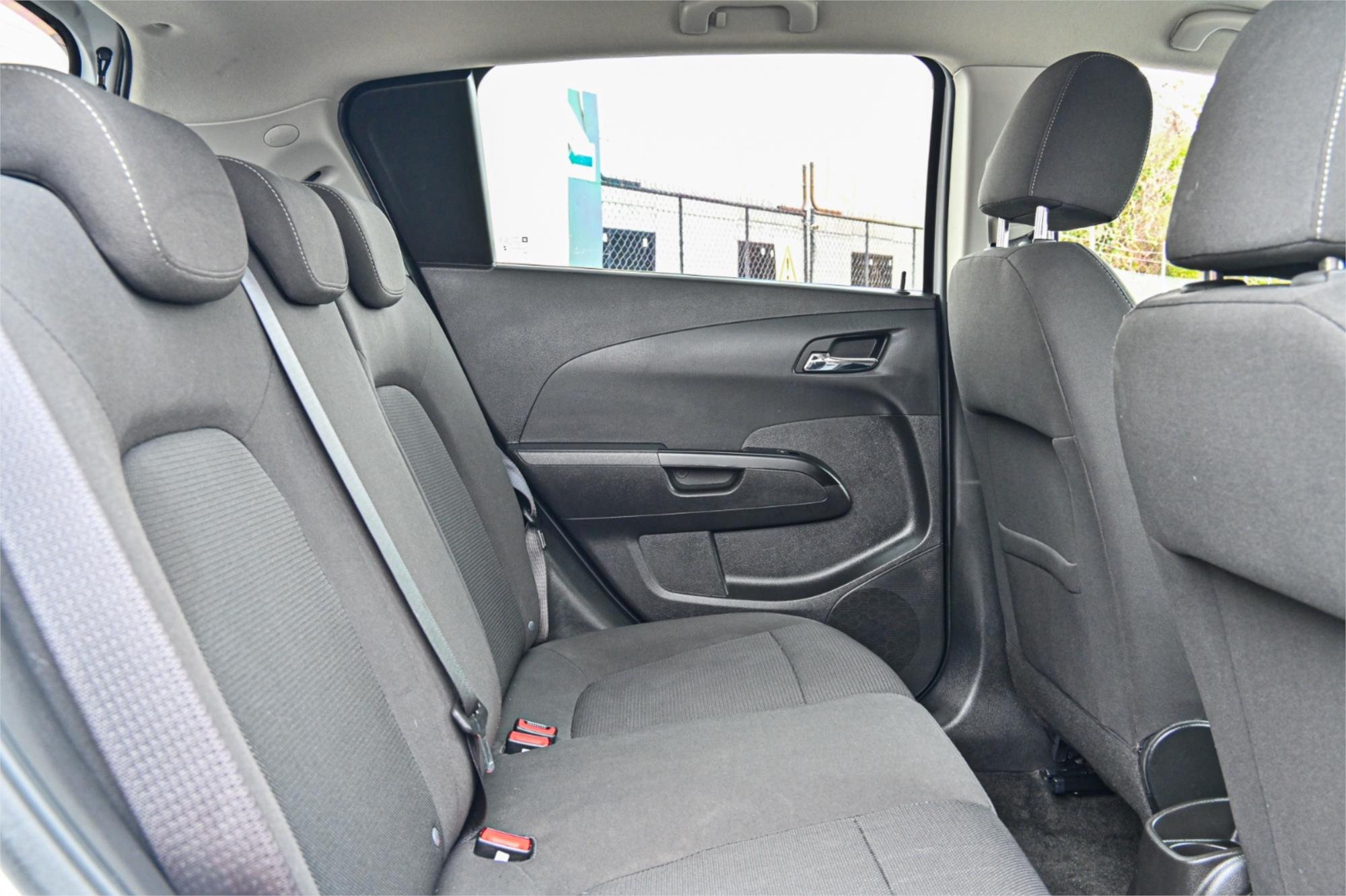 2018 HOLDEN BARINA TM MY18 LS 6 SP AUTOMATIC 5D HATCHBACK