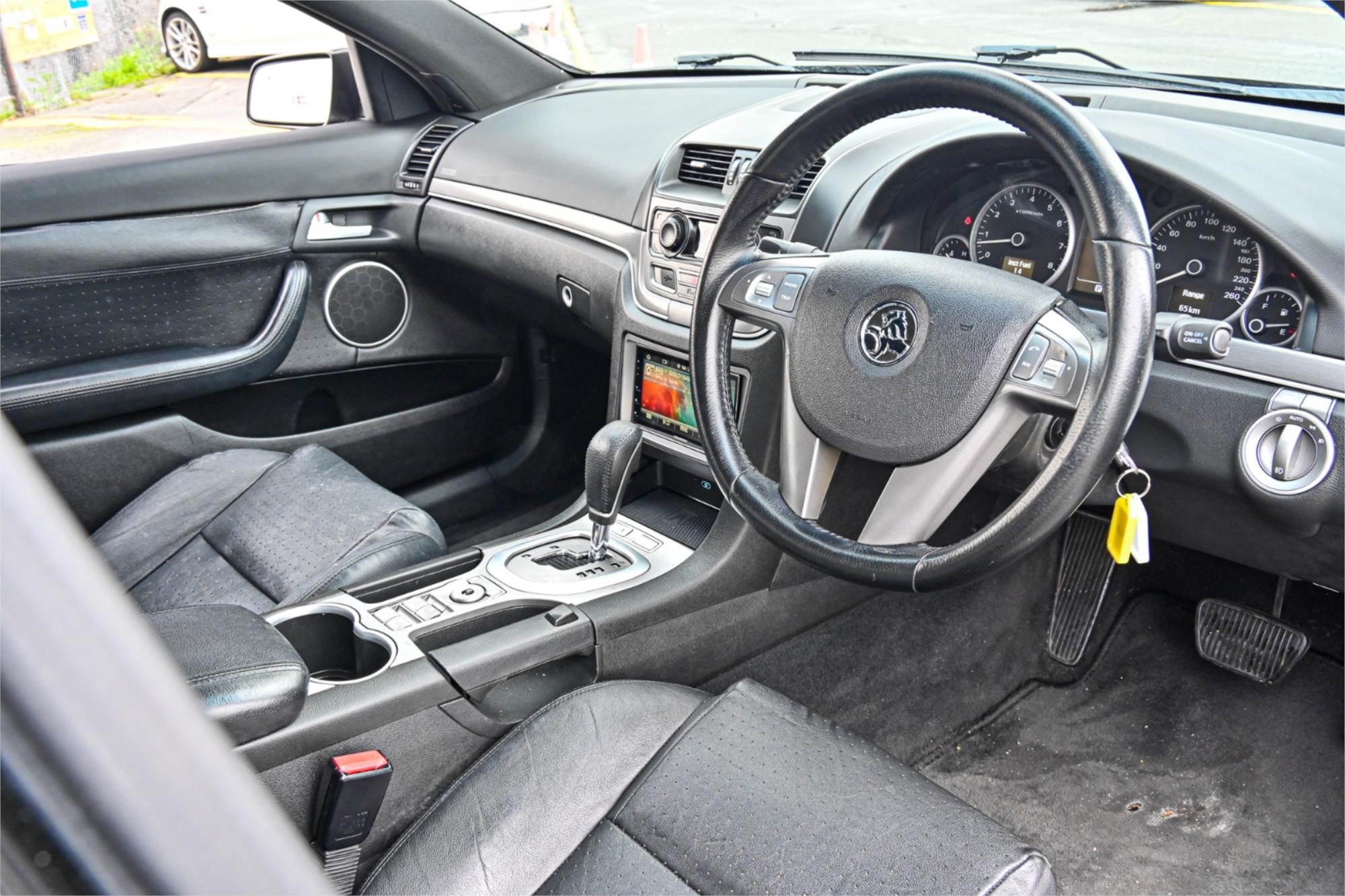 2011 HOLDEN CALAIS VE II MY12 V 6 SP AUTOMATIC 4D SEDAN