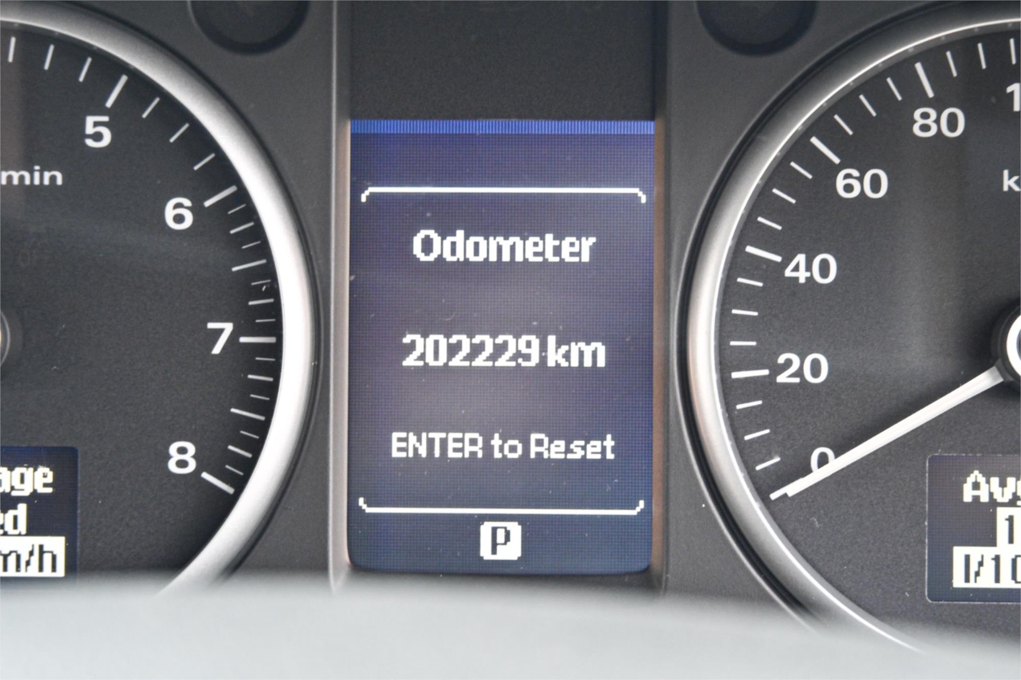 2011 HOLDEN CALAIS VE II MY12 V 6 SP AUTOMATIC 4D SEDAN
