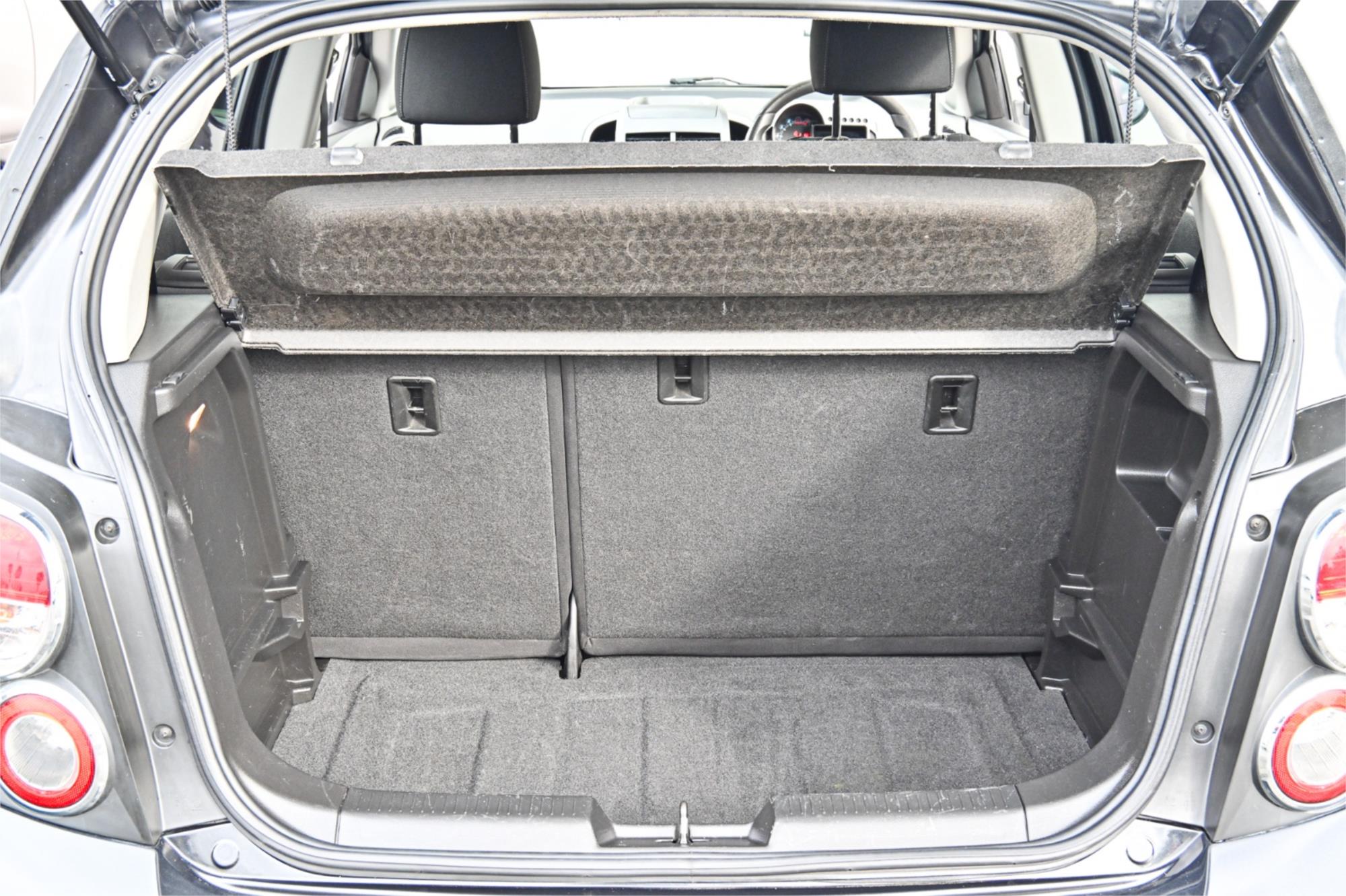 2012 HOLDEN BARINA TM 5 SP MANUAL 5D HATCHBACK