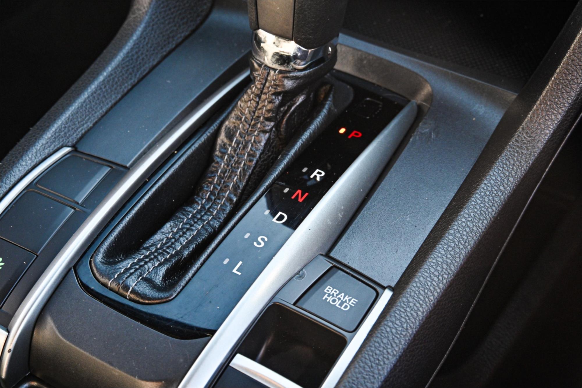2019 HONDA CIVIC MY18 VTi-S CONTINUOUS VARIABLE 5D HATCHBACK