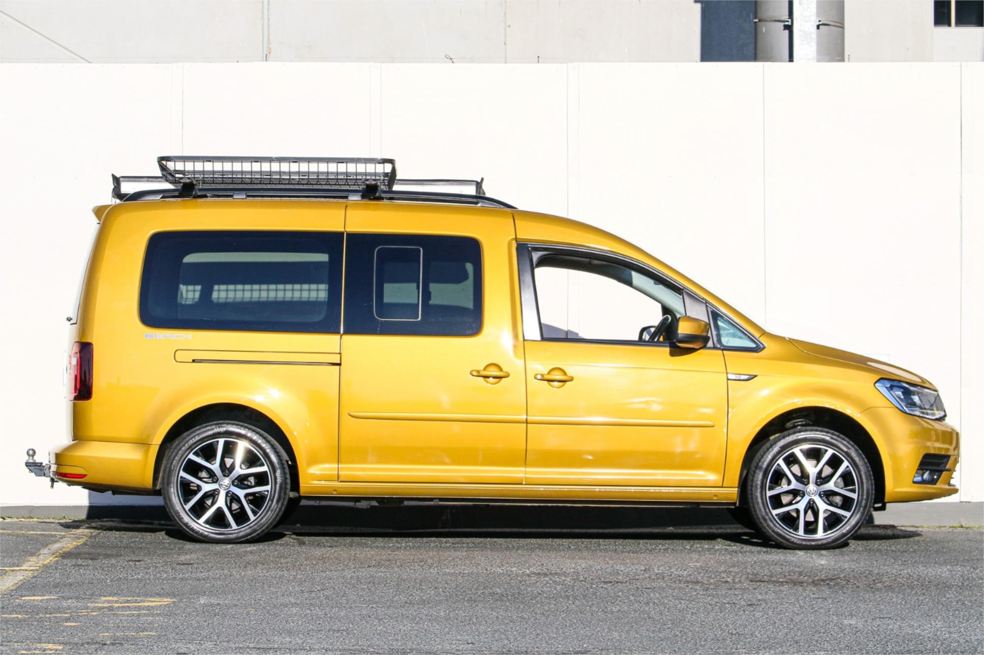 2018 VOLKSWAGEN CADDY 2K TSI220 BEACH LIMITED DITION 7 SP AUTOMATIC VAN