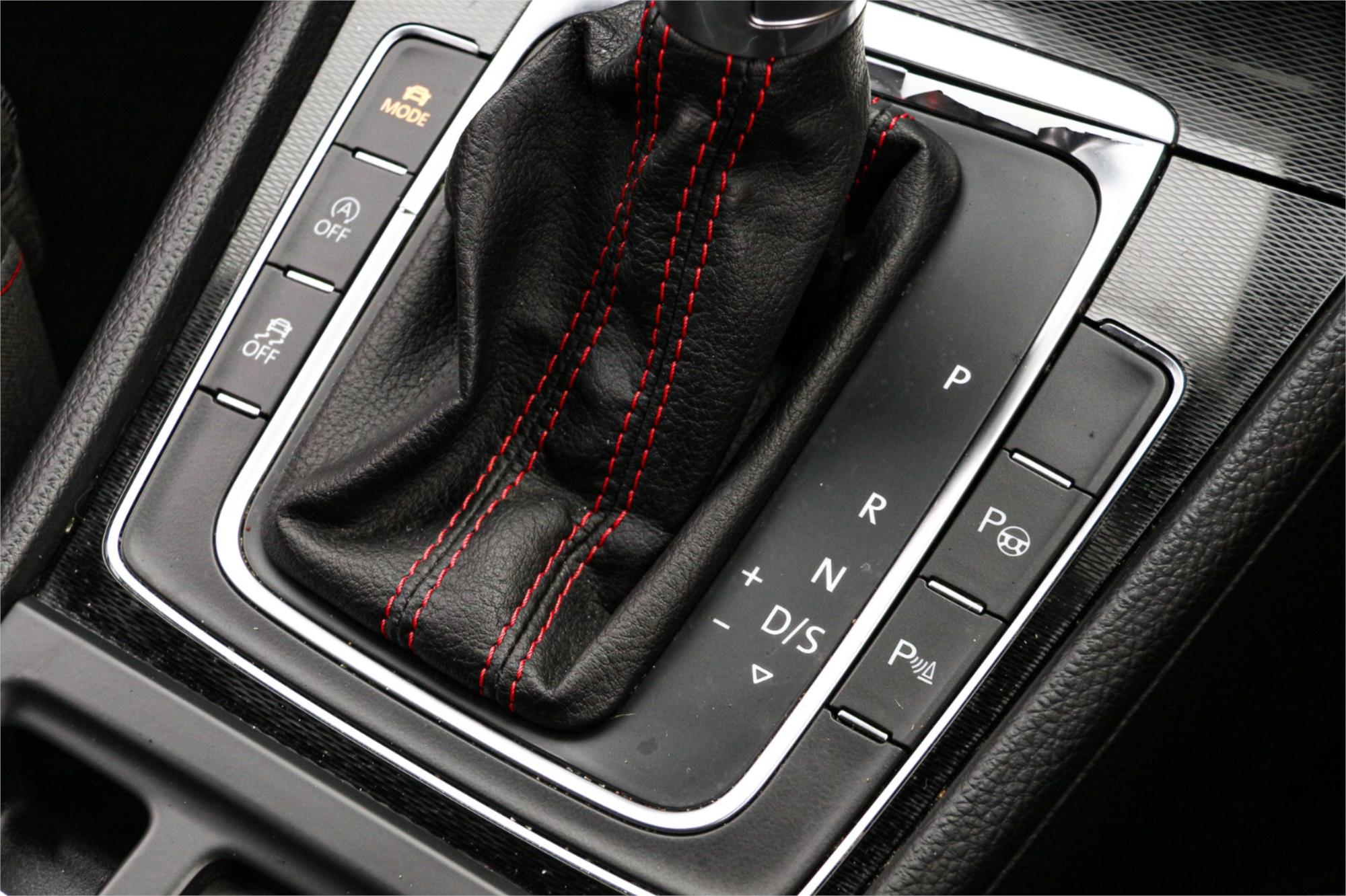 2015 VOLKSWAGEN GOLF AU MY15 GTI 6 SP AUTO DIRECT SHIFT 5D HATCHBACK