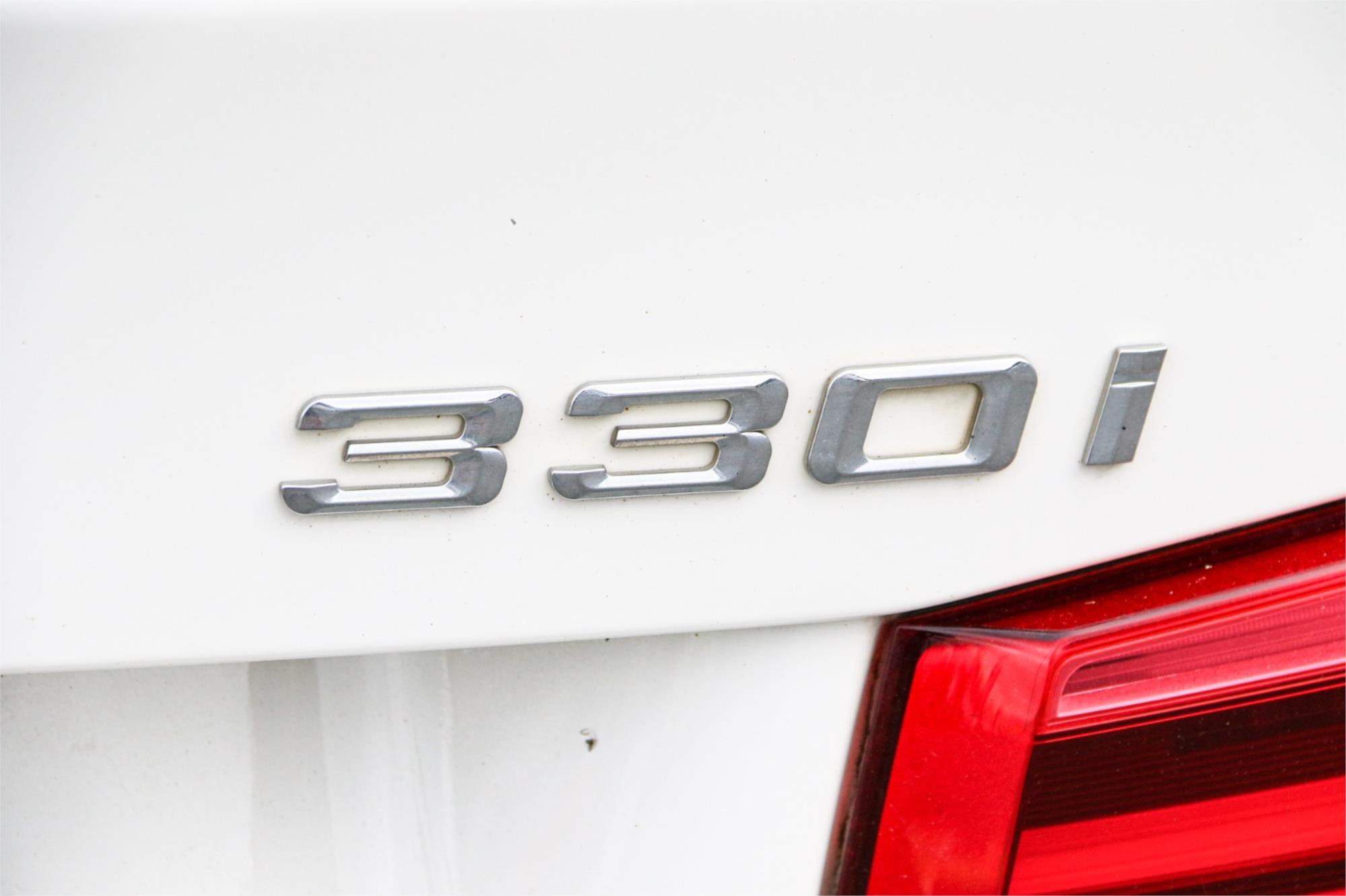 2017 BMW 3 F30 LCI 30i SPORT LINE 8 SP AUTOMATIC 4D SEDAN