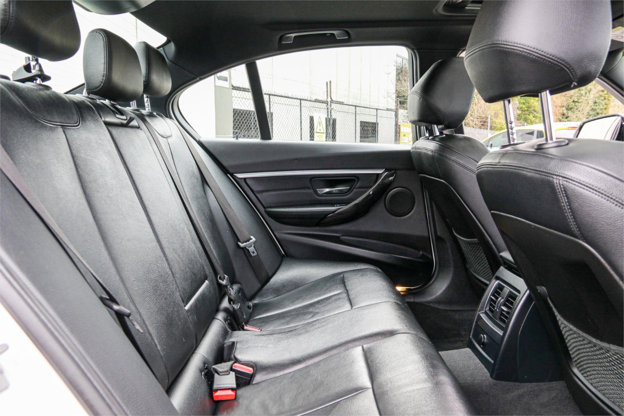 2017 BMW 3 F30 LCI 30i SPORT LINE 8 SP AUTOMATIC 4D SEDAN