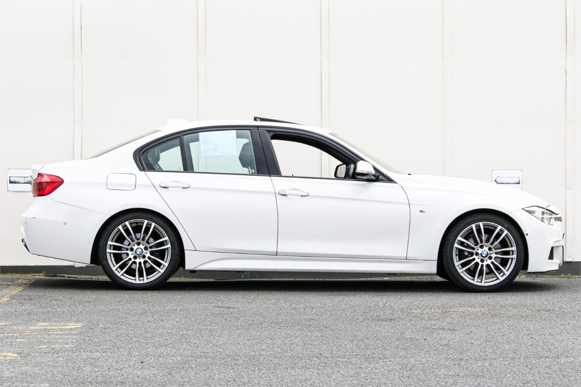 2017 BMW 3 F30 LCI 30i SPORT LINE 8 SP AUTOMATIC 4D SEDAN