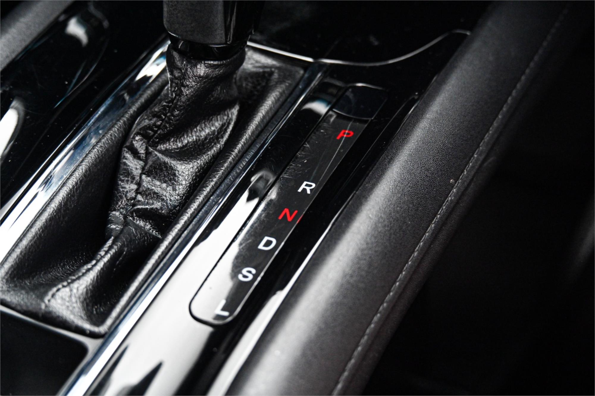 2017 HONDA HR-V VTI-S CONSTANTLY VARIABLE TRANSMISSION WAGON