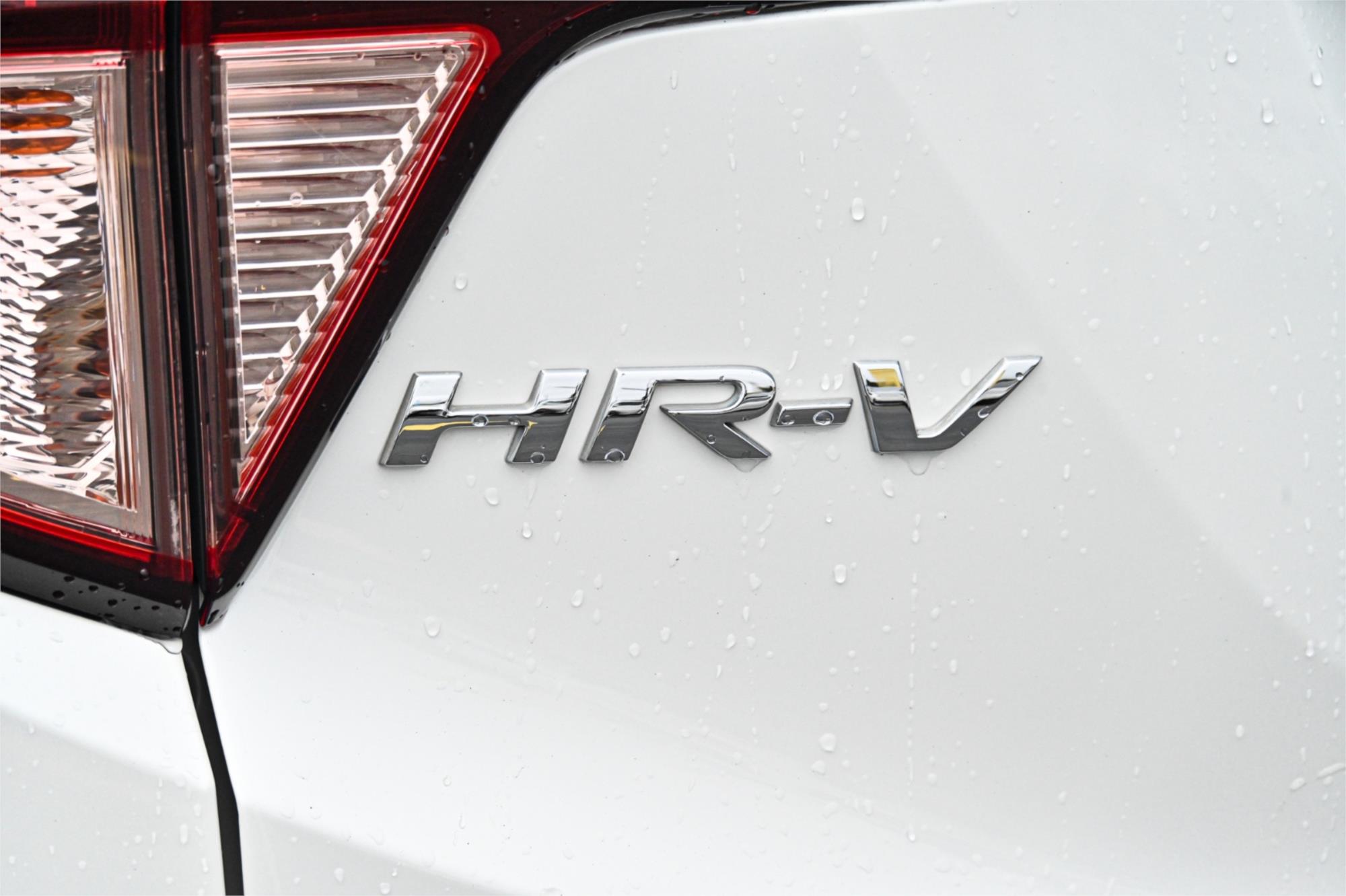 2017 HONDA HR-V VTI-S CONSTANTLY VARIABLE TRANSMISSION WAGON