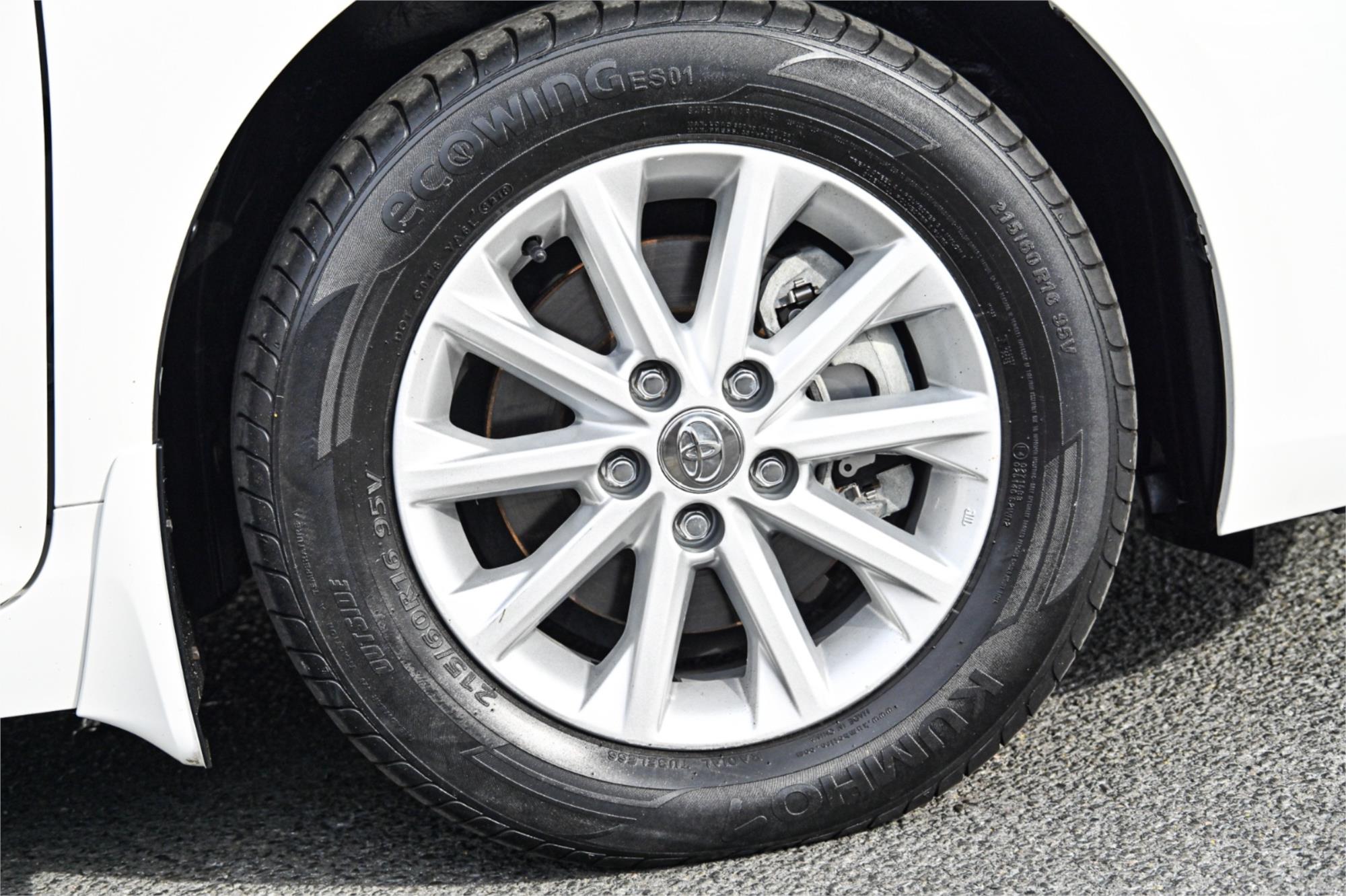 2015 TOYOTA CAMRY AVV50R MY15 ALTISE HYBRID CONTINUOUS VARIABLE 4D SEDAN