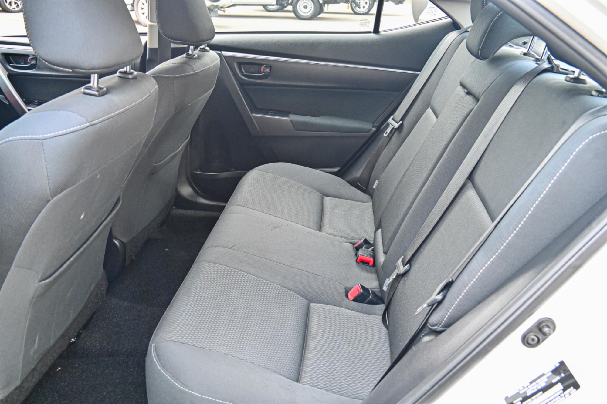 2015 TOYOTA COROLLA ZRE172R ASCENT CVT AUTO 7 SP SEQUENTIAL 4D SEDAN