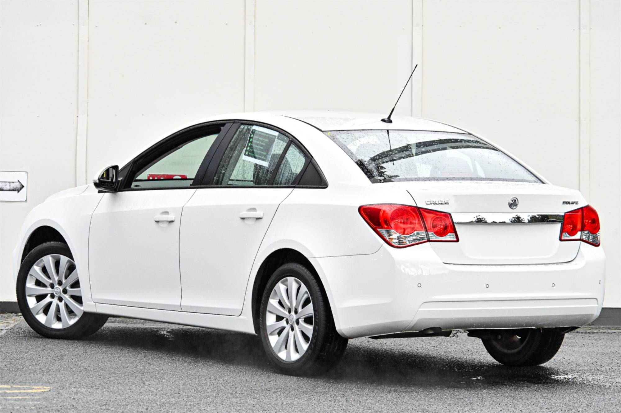2016 HOLDEN CRUZE JH MY16 EQUIPE 6 SP AUTOMATIC 4D SEDAN