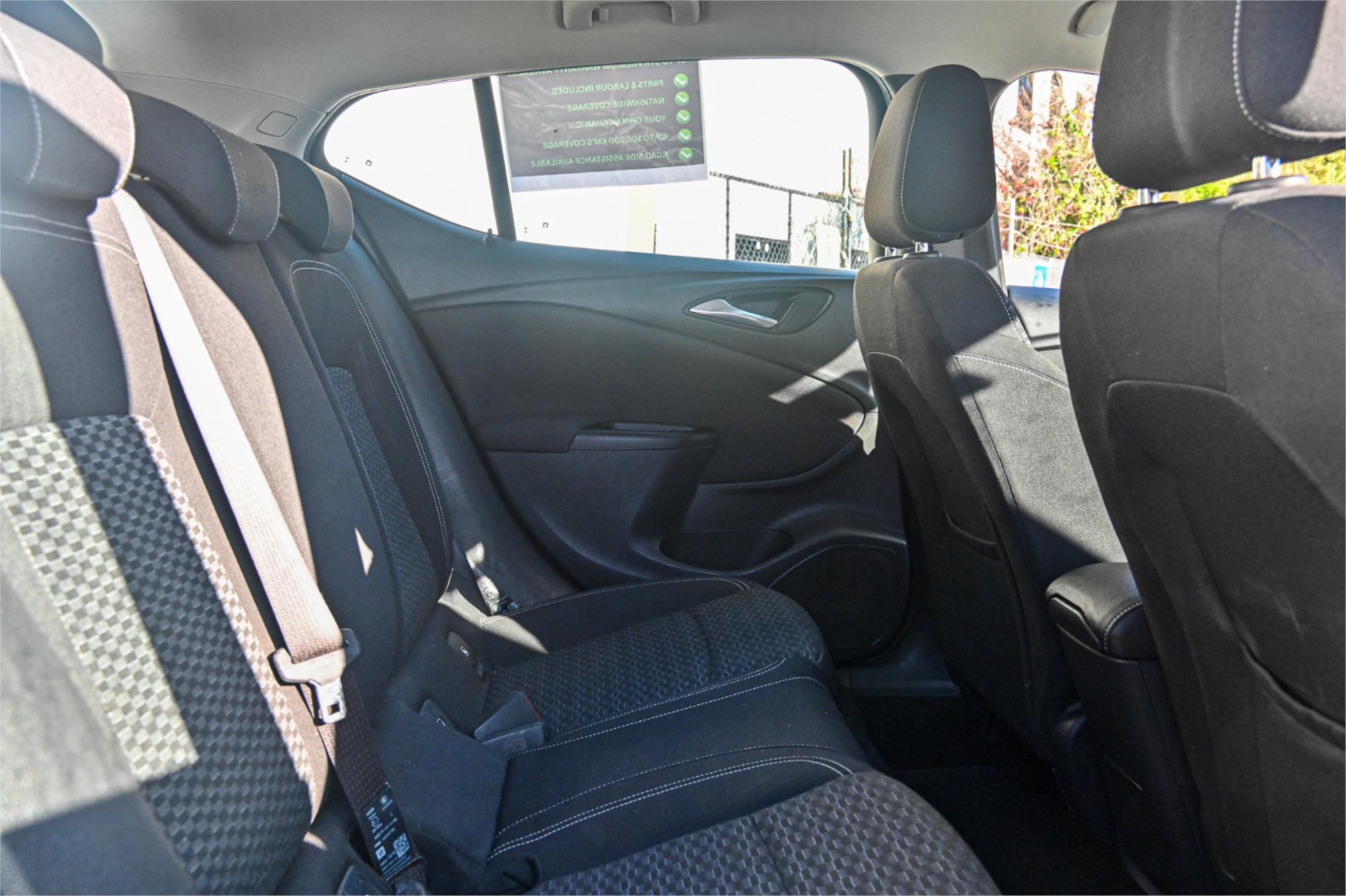 2016 HOLDEN ASTRA BK MY17 R 6 SP AUTOMATIC 5D HATCHBACK