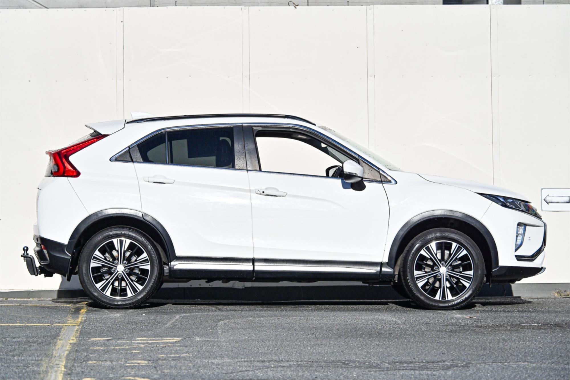 2018 MITSUBISHI ECLIPSE CROSS YA MY18 LS (2WD) CONTINUOUS VARIABLE 4D WAGON