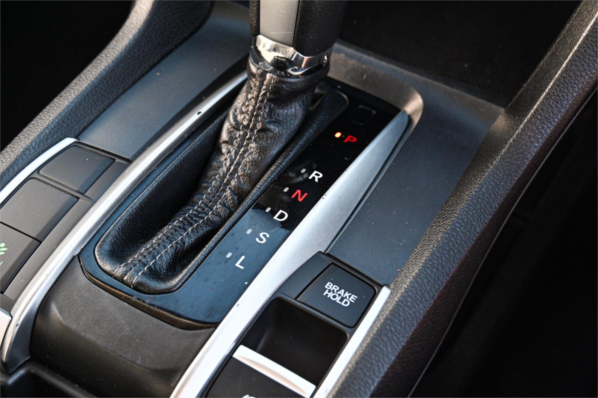 2018 HONDA CIVIC MY17 VTi-S CONTINUOUS VARIABLE 4D SEDAN