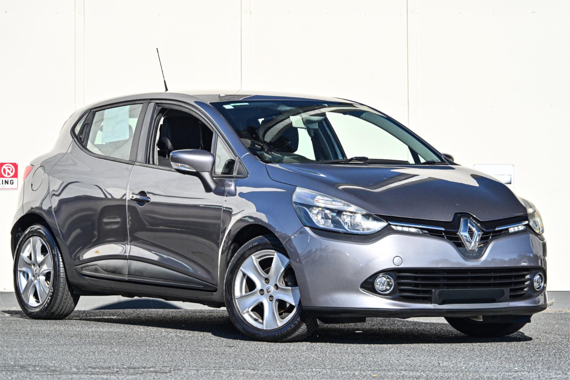 2016 RENAULT CLIO EXPRESSION 6 SP AUTOMATED MANUAL 5D HATCHBACK