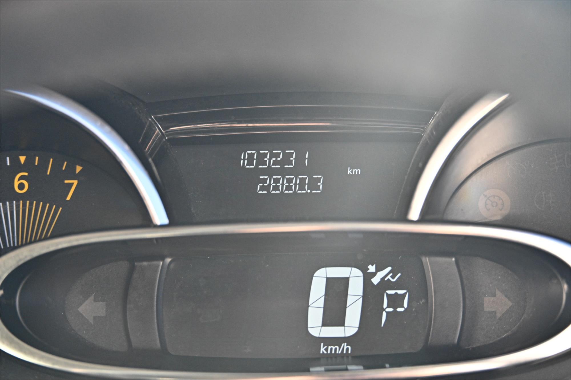 2016 RENAULT CLIO EXPRESSION 6 SP AUTOMATED MANUAL 5D HATCHBACK