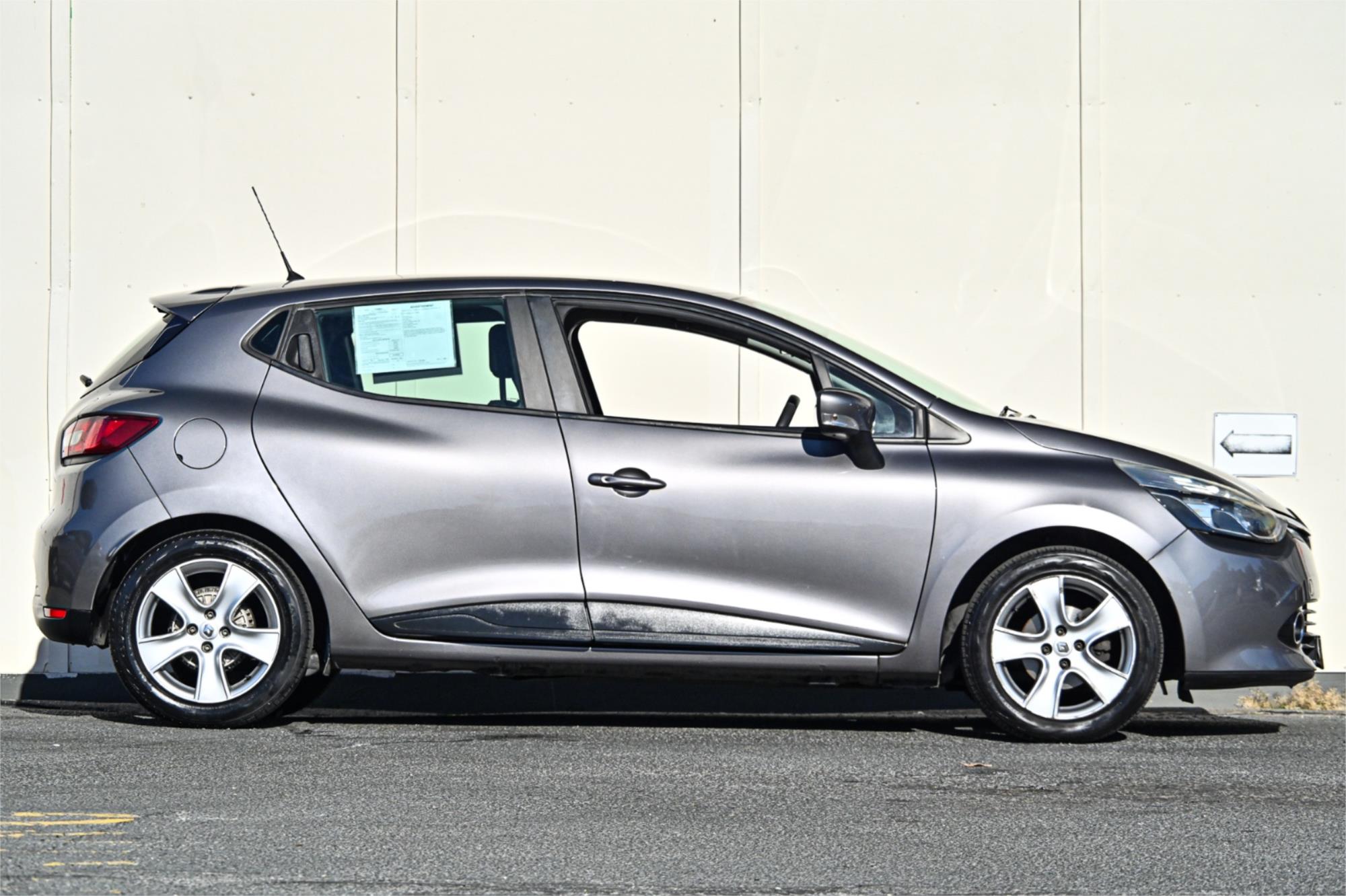 2016 RENAULT CLIO EXPRESSION 6 SP AUTOMATED MANUAL 5D HATCHBACK