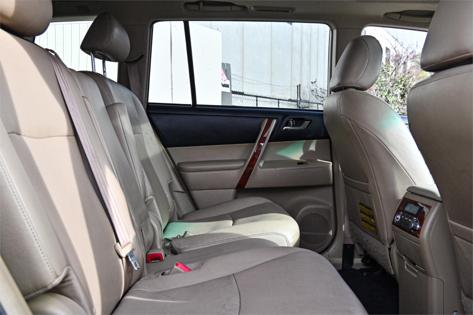2013 TOYOTA KLUGER GSU45R MY13 UPGRADE GRANDE (4x4) 5 SP AUTOMATIC 4D WAGON