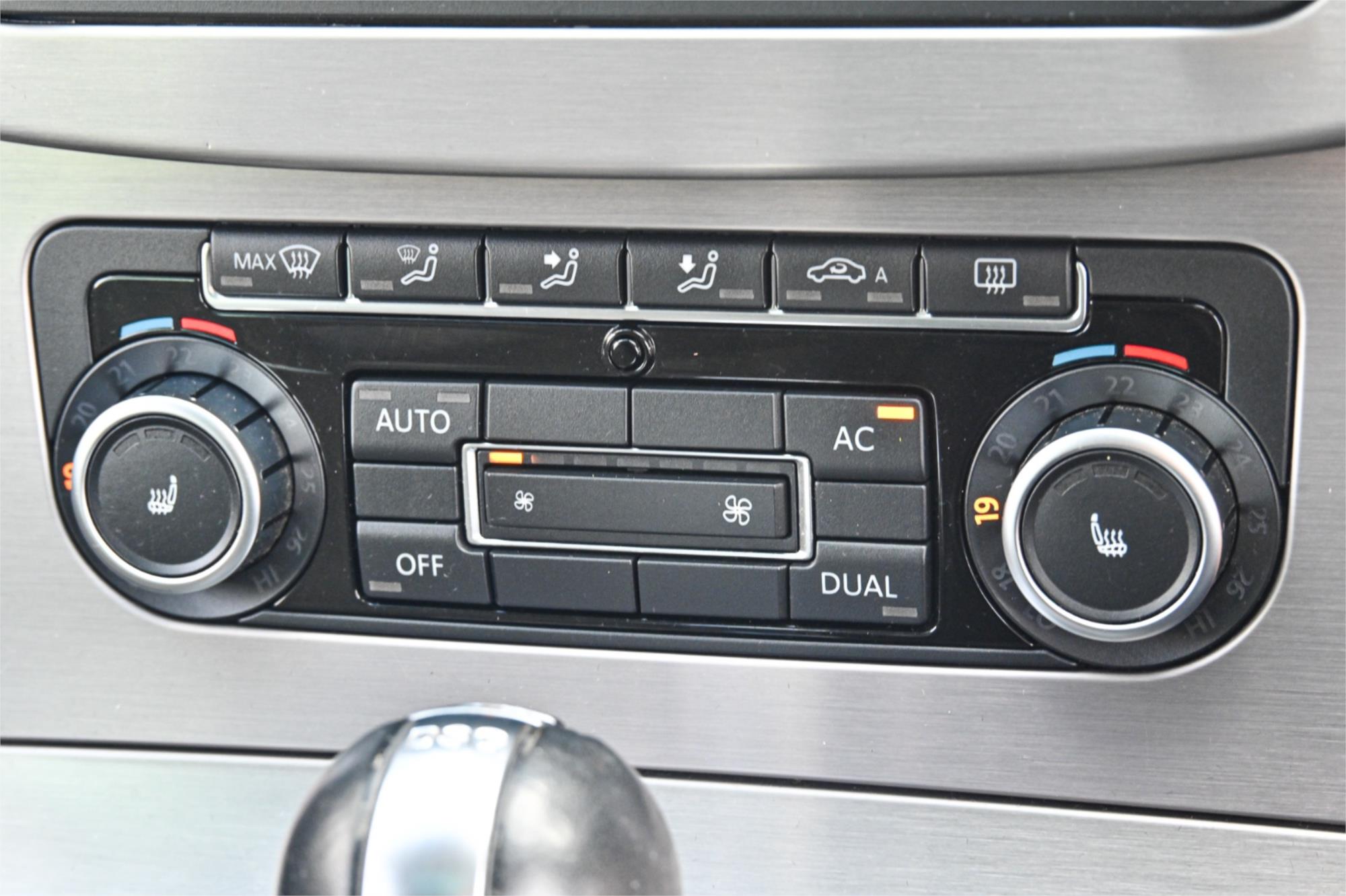 2010 VOLKSWAGEN PASSAT 3C MY10 R36 6 SP AUTO DIRECT SHIFT 4D WAGON