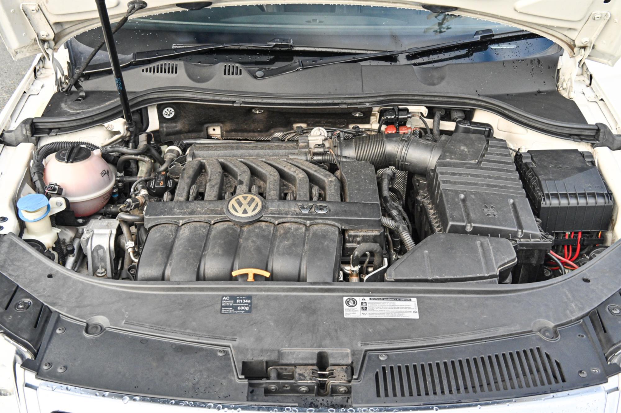 2010 VOLKSWAGEN PASSAT 3C MY10 R36 6 SP AUTO DIRECT SHIFT 4D WAGON